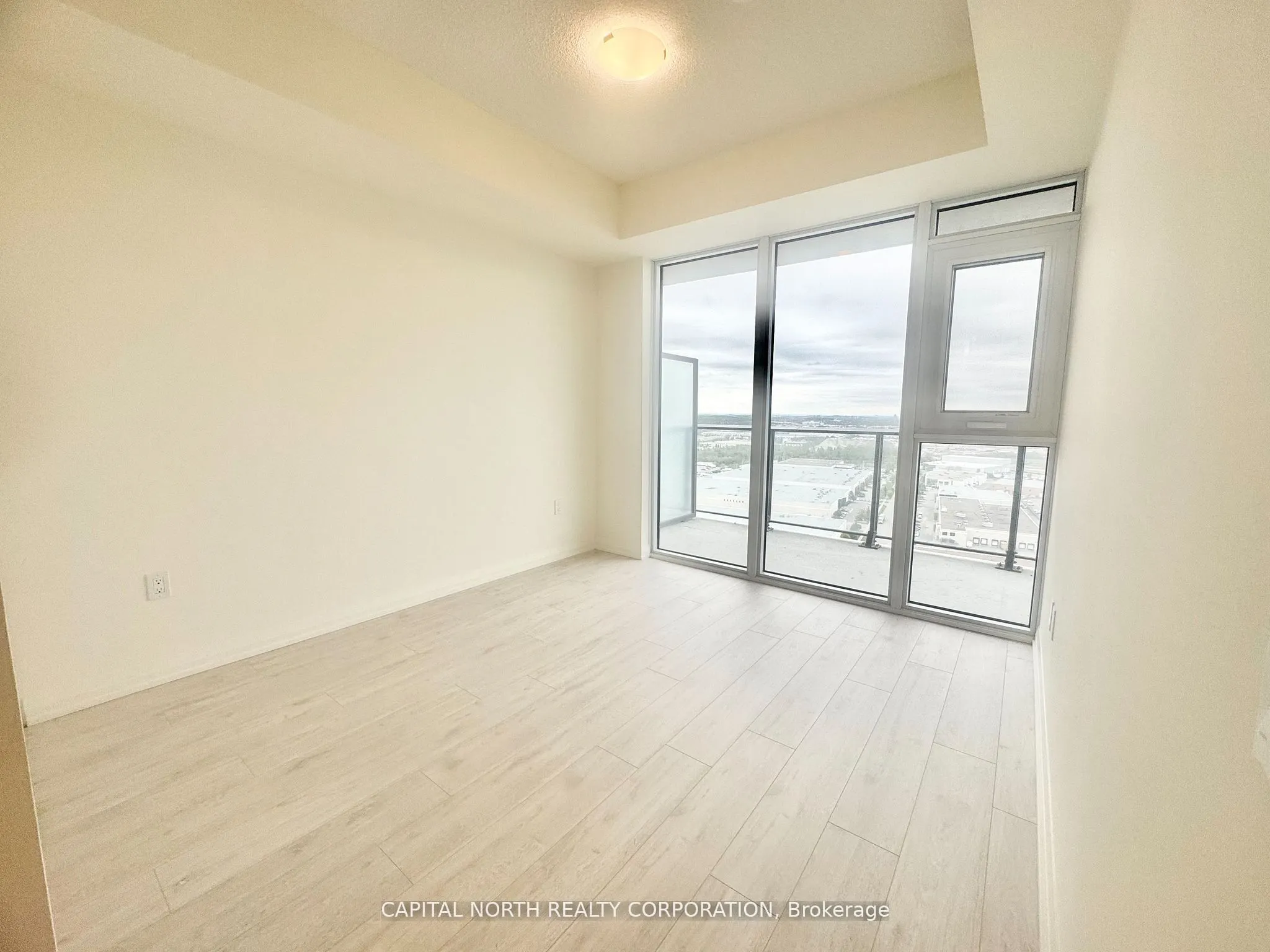 8960 Jane Street, #2306