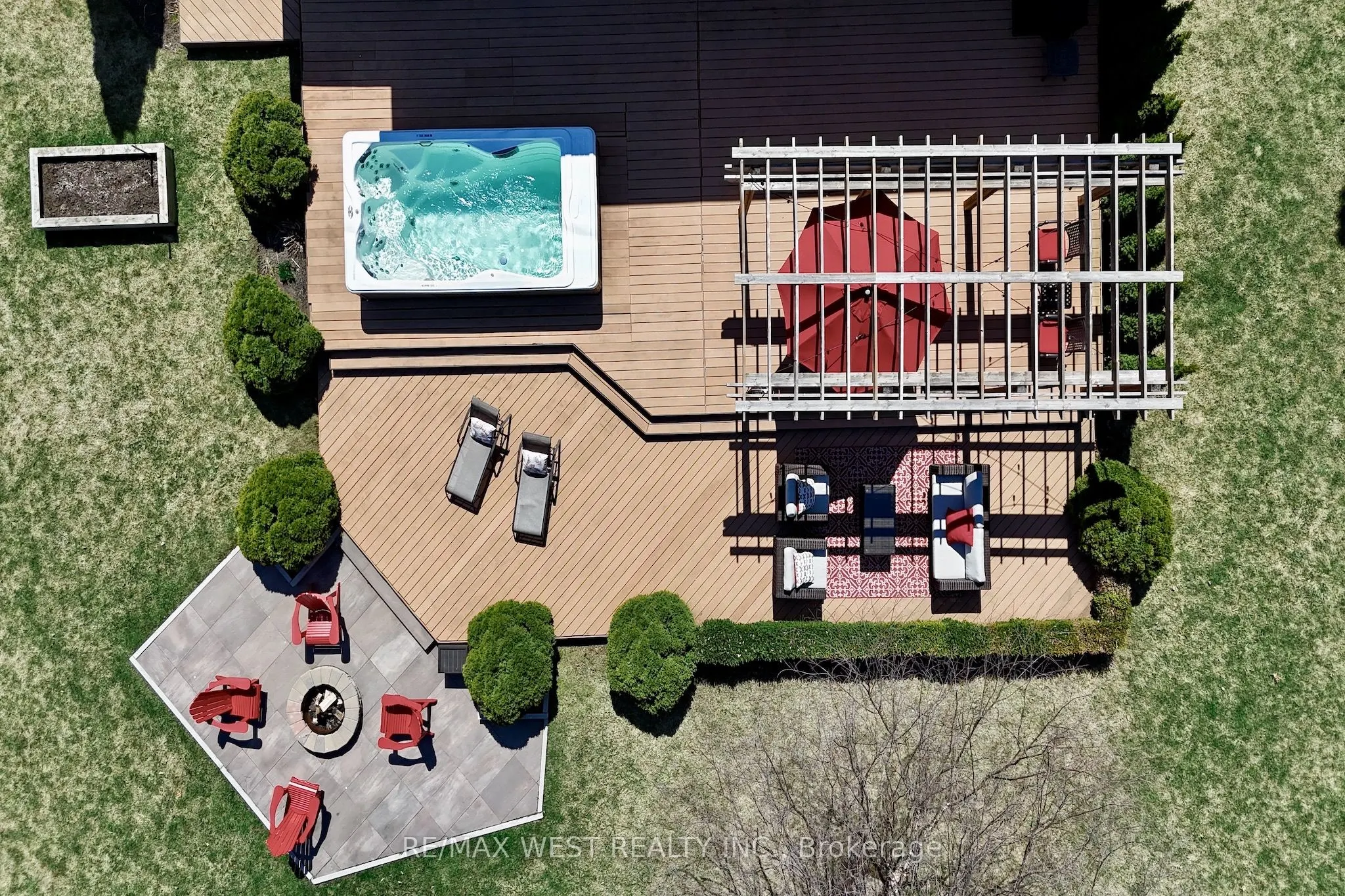10 Farmcrest Court