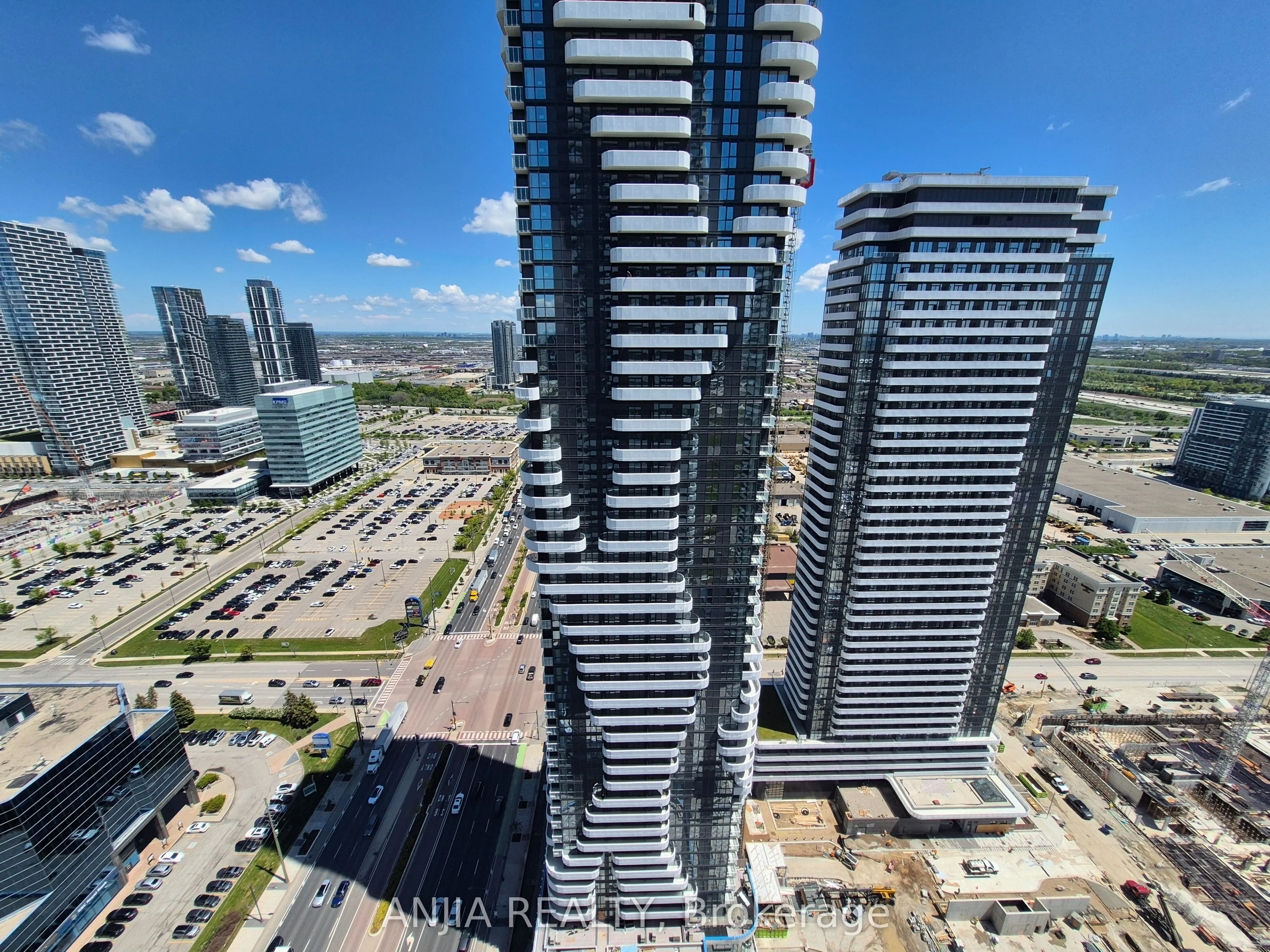 225 COMMERCE Street #4015