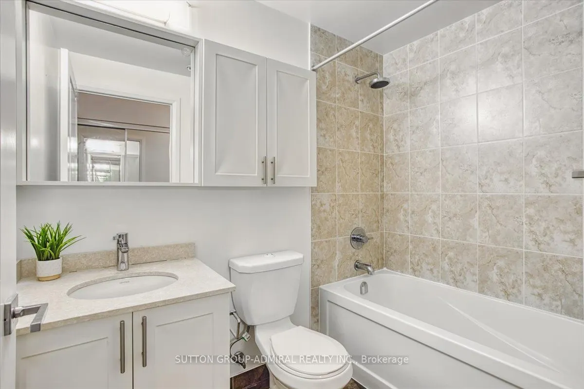 95 North Park Road, #204
