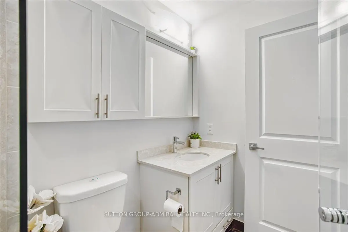 95 North Park Road, #204