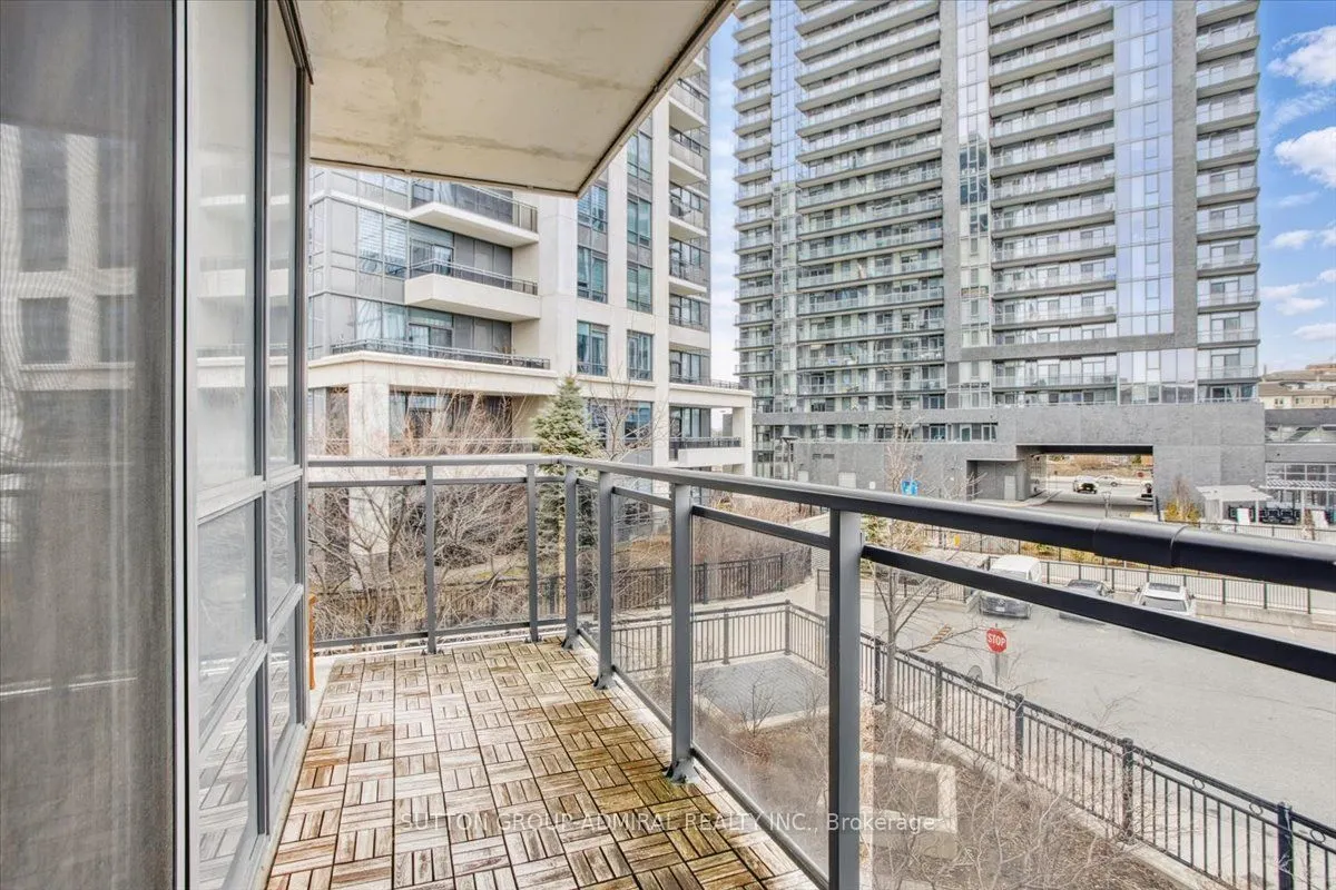 95 North Park Road, #204