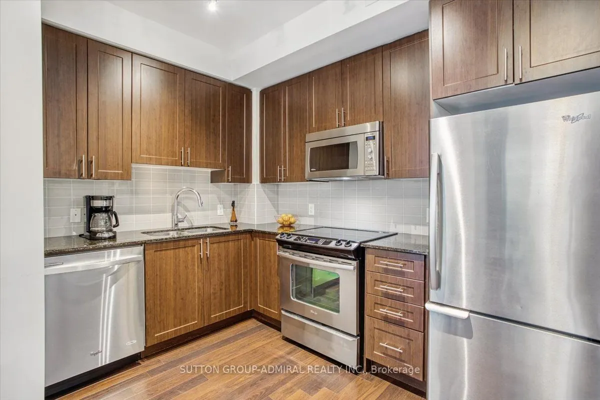 95 North Park Road, #204
