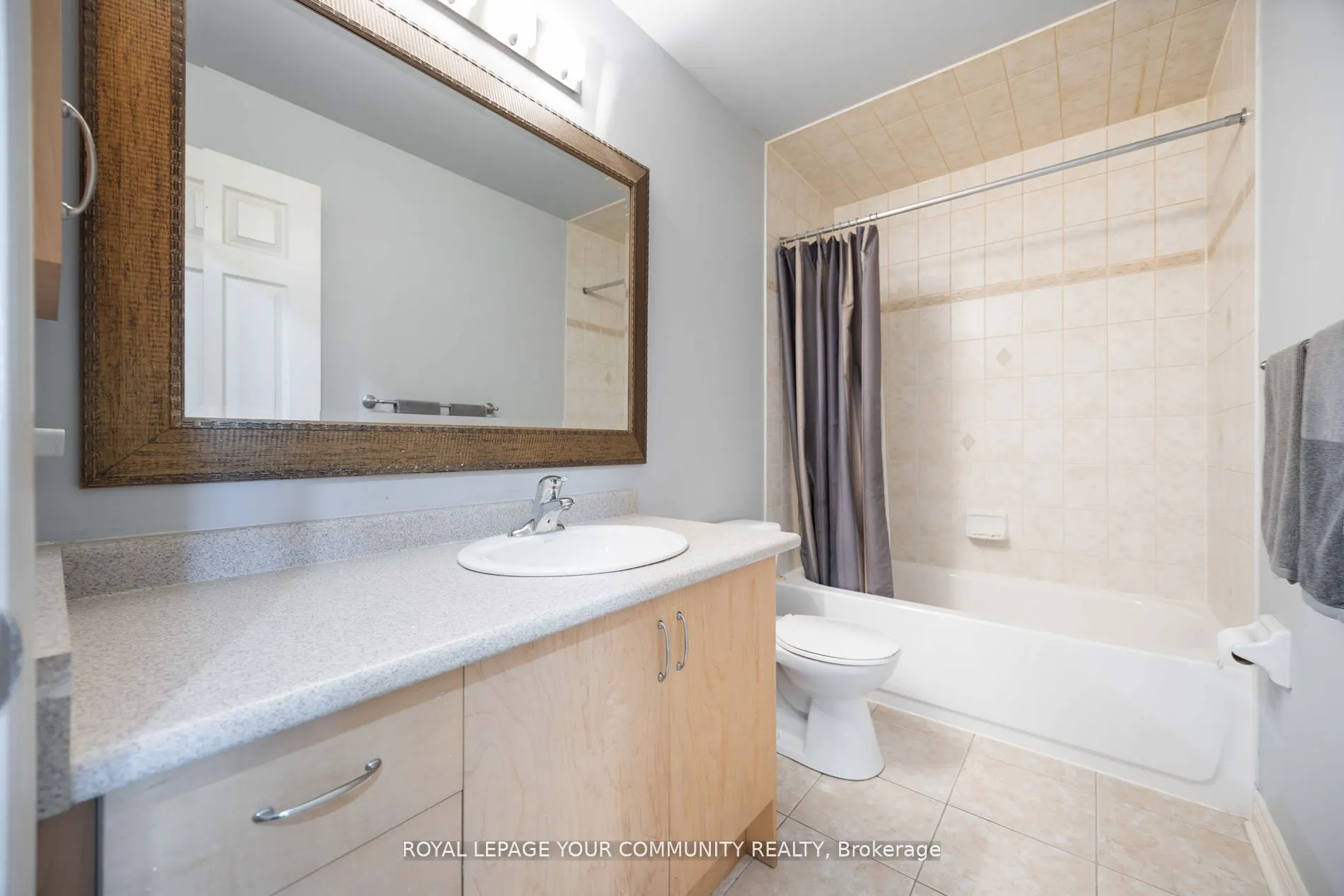 8900 Bathurst Street #37
