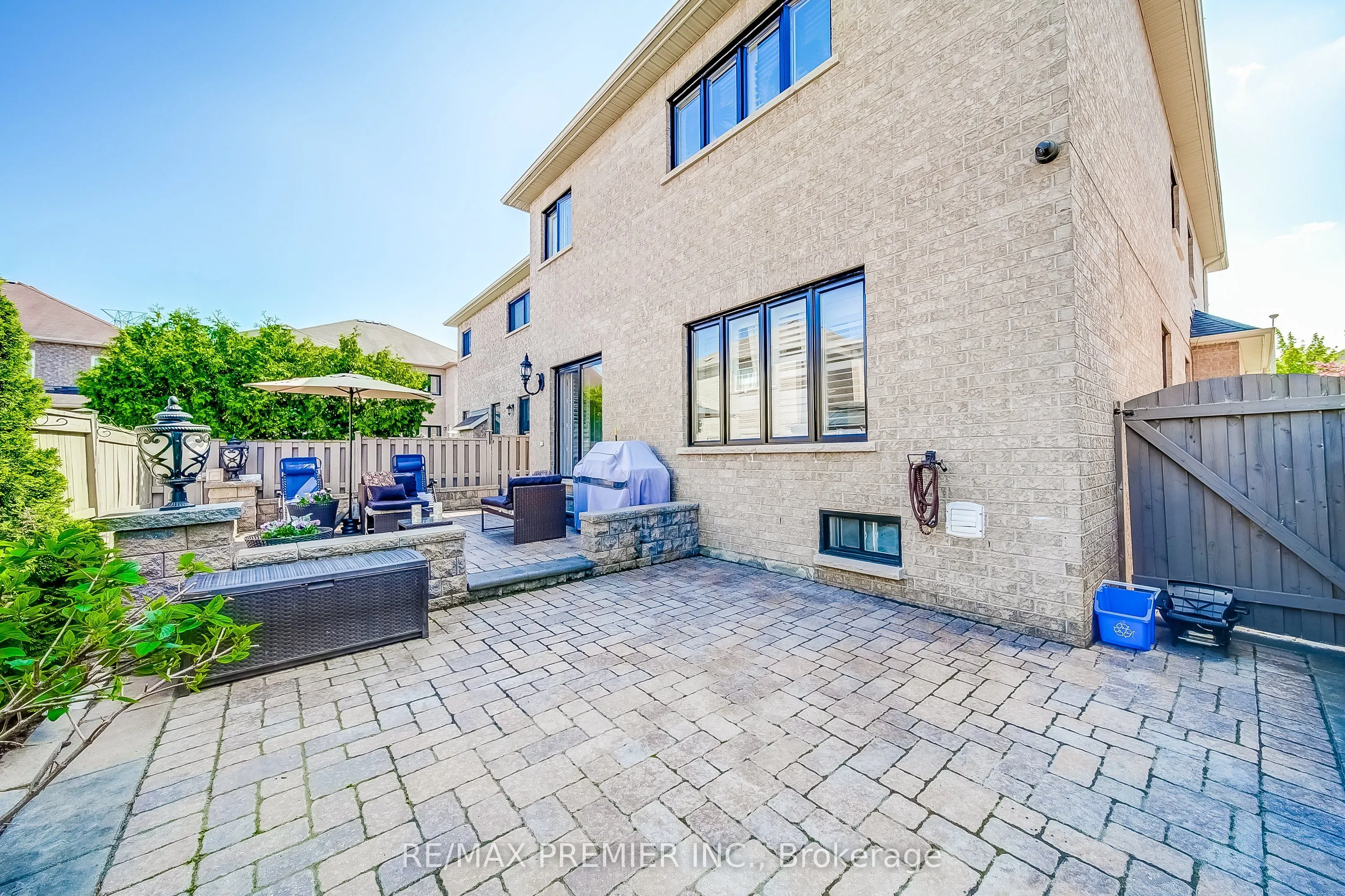 17 Massimo Drive