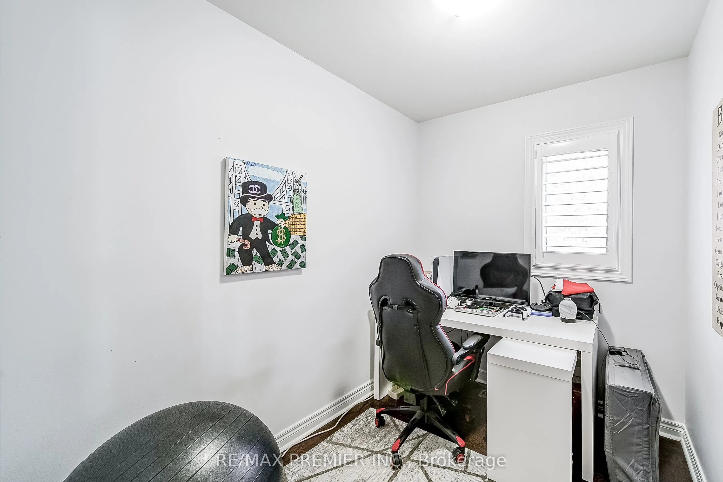 17 Massimo Drive
