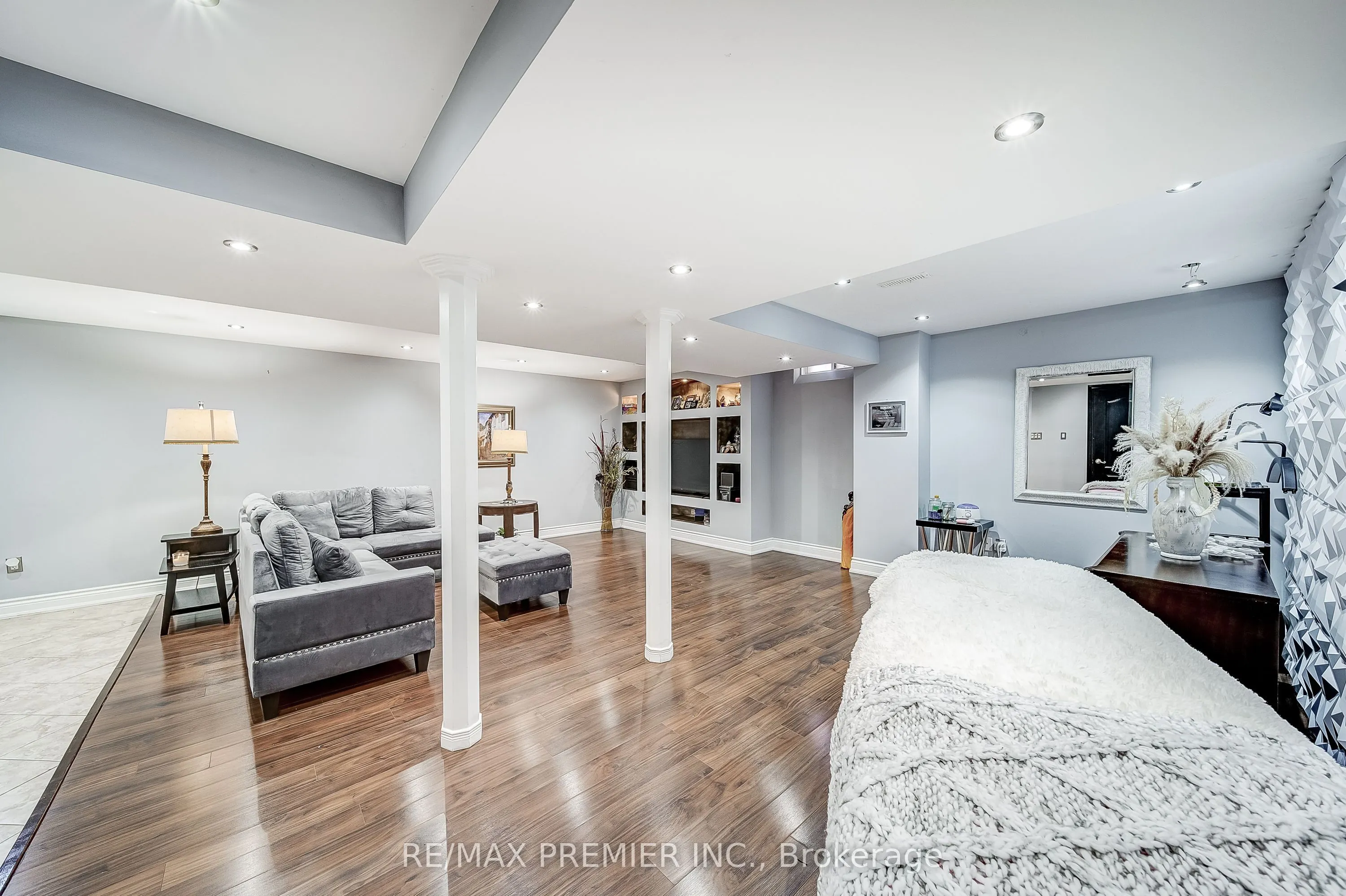 17 Massimo Drive