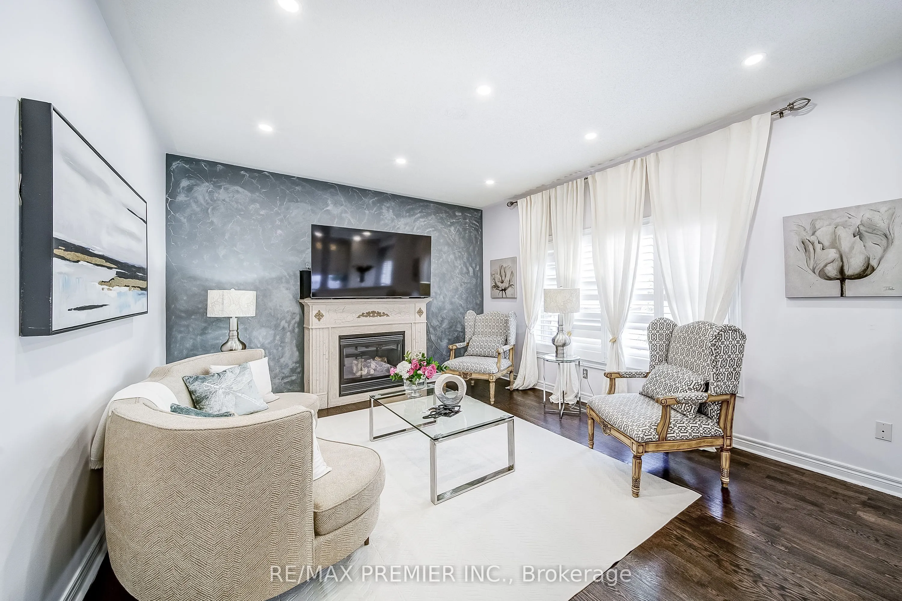 17 Massimo Drive