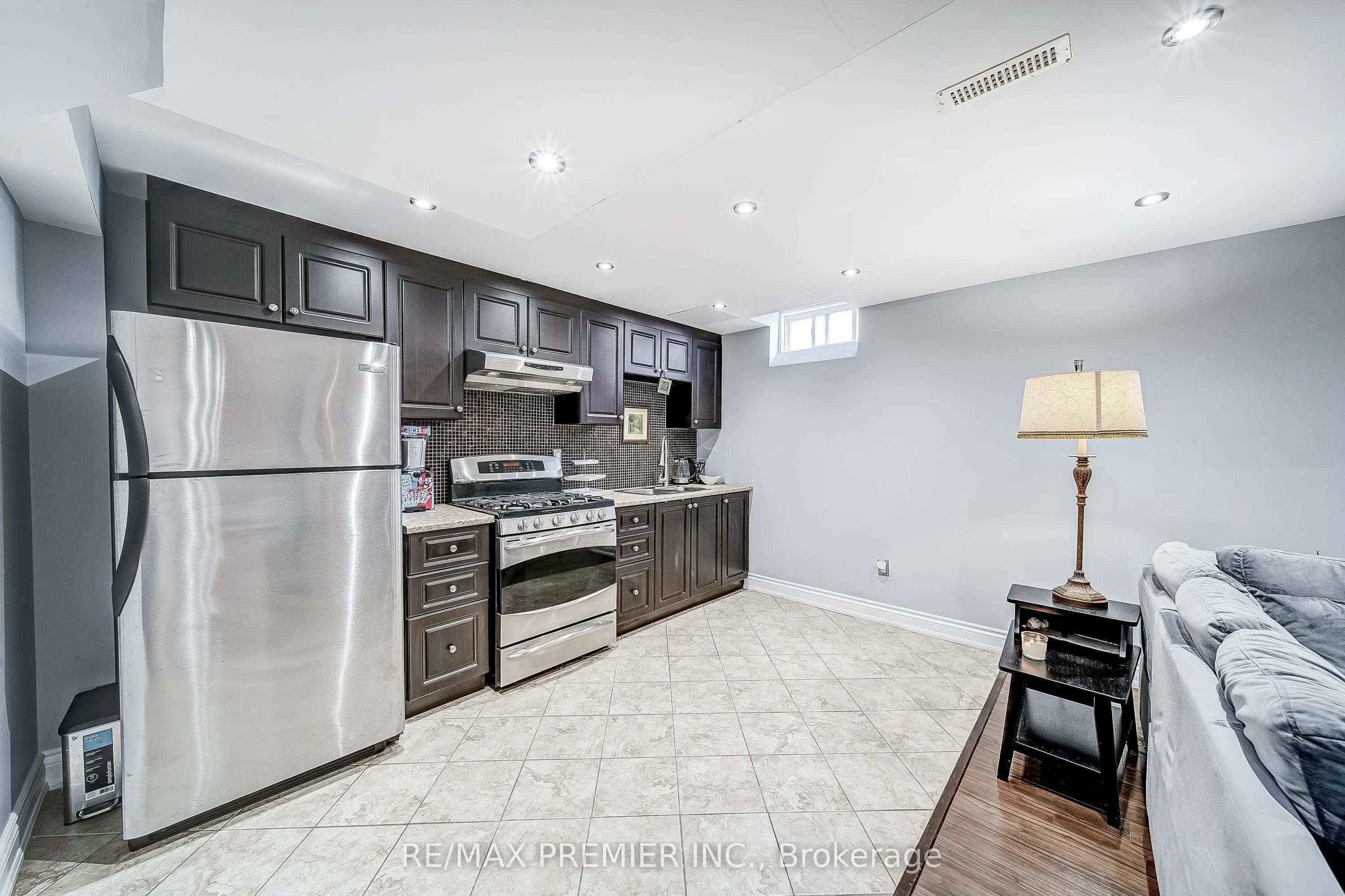 17 Massimo Drive