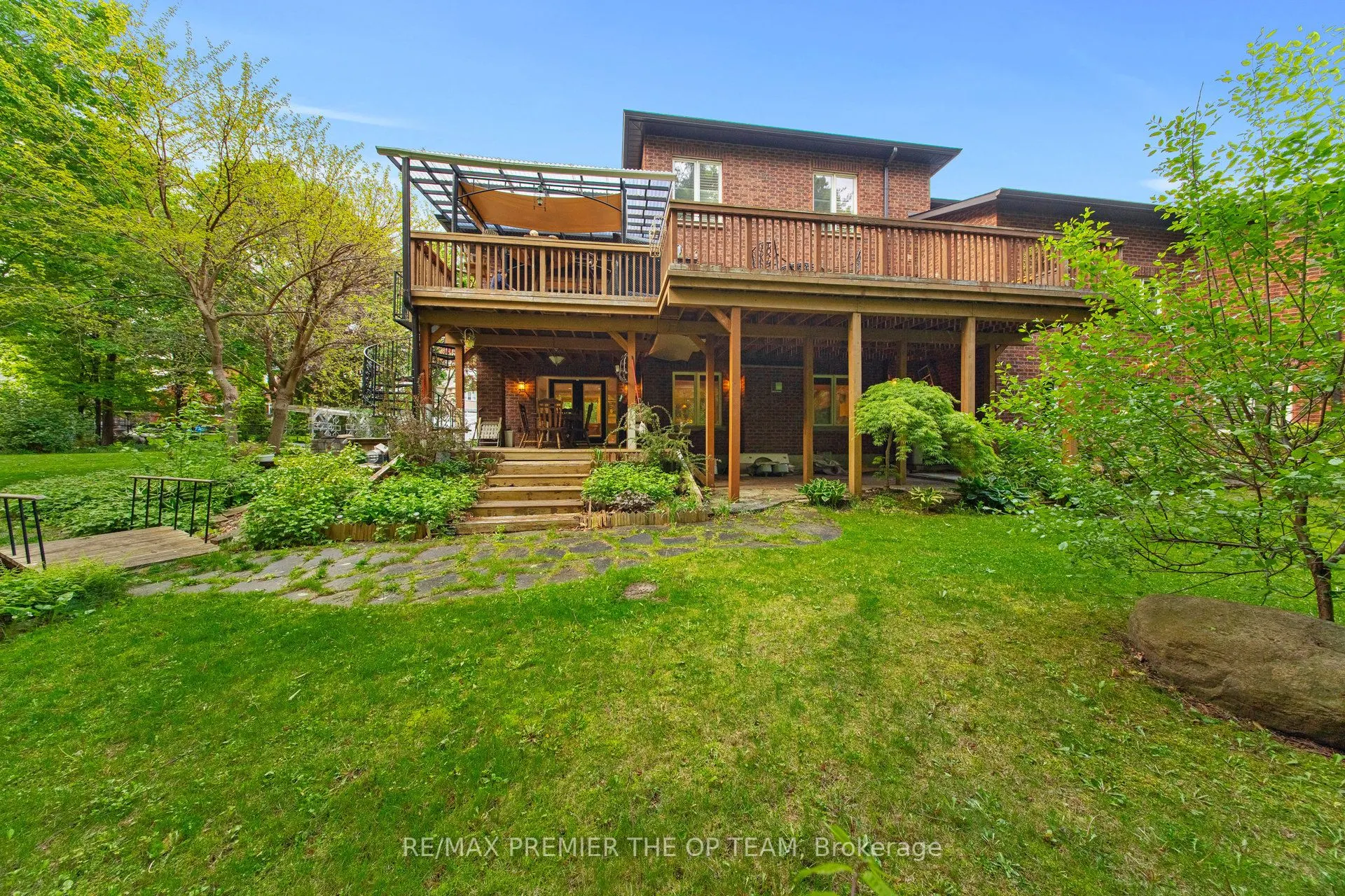 86 Muzich Place