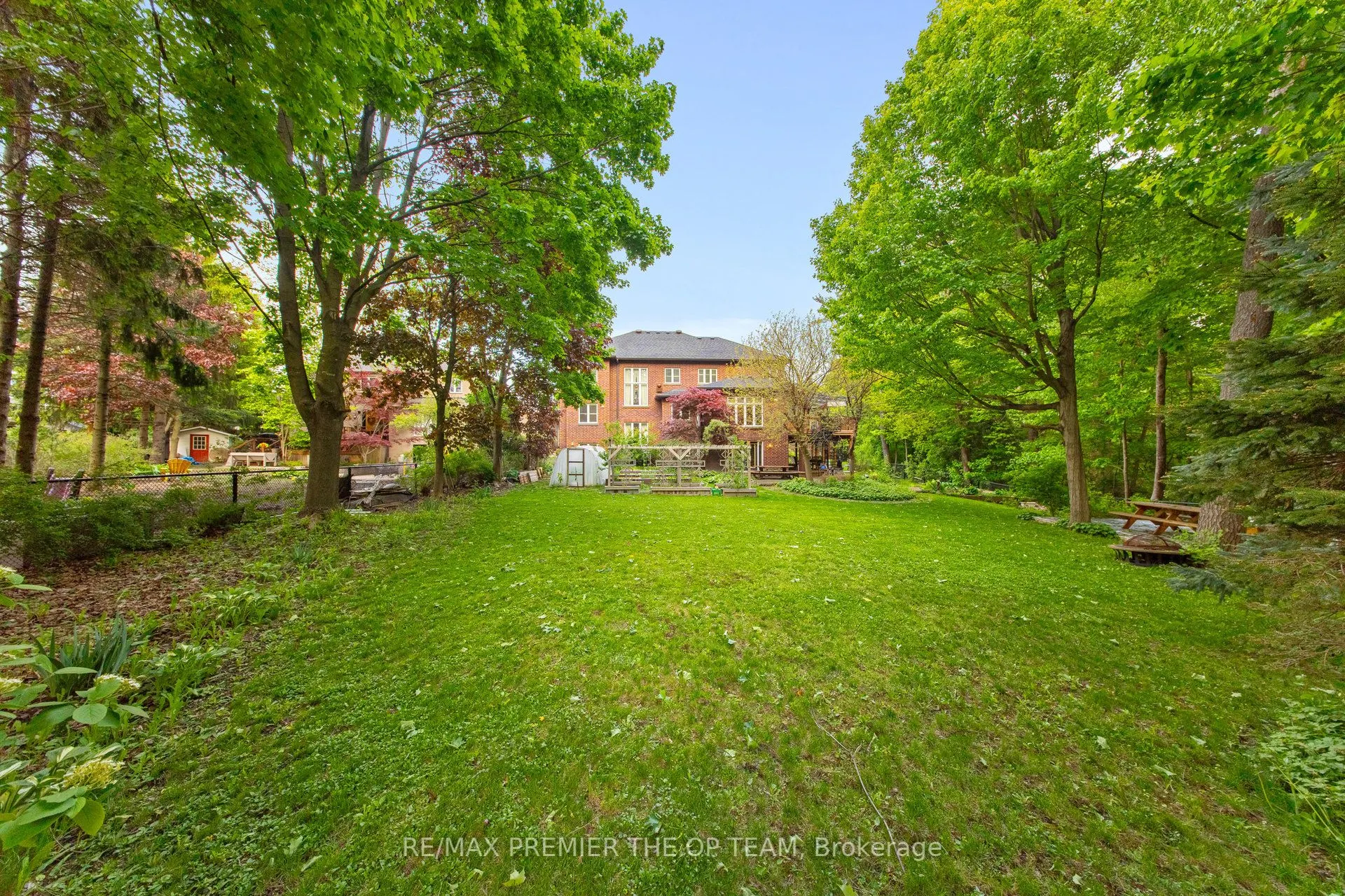 86 Muzich Place