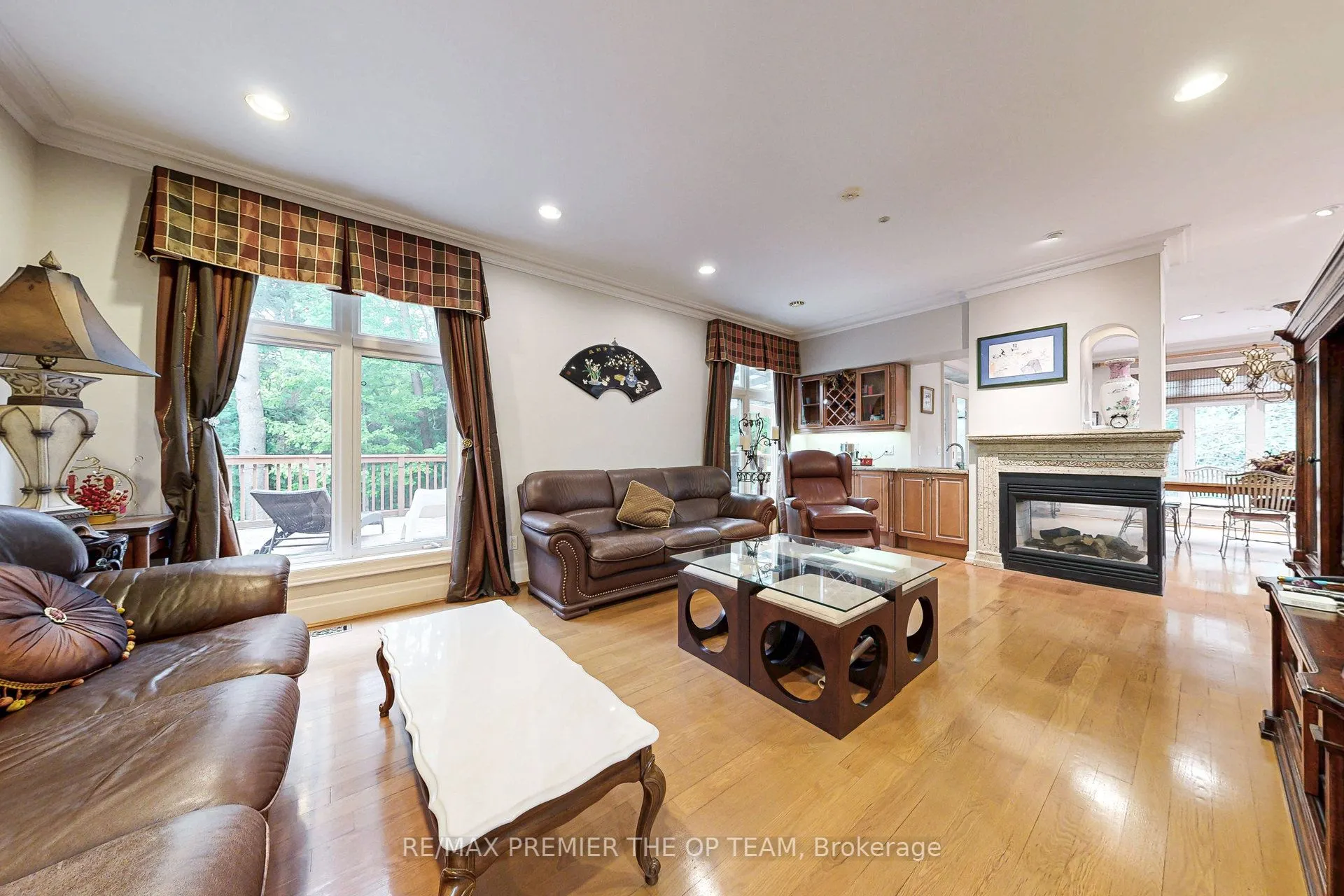 86 Muzich Place