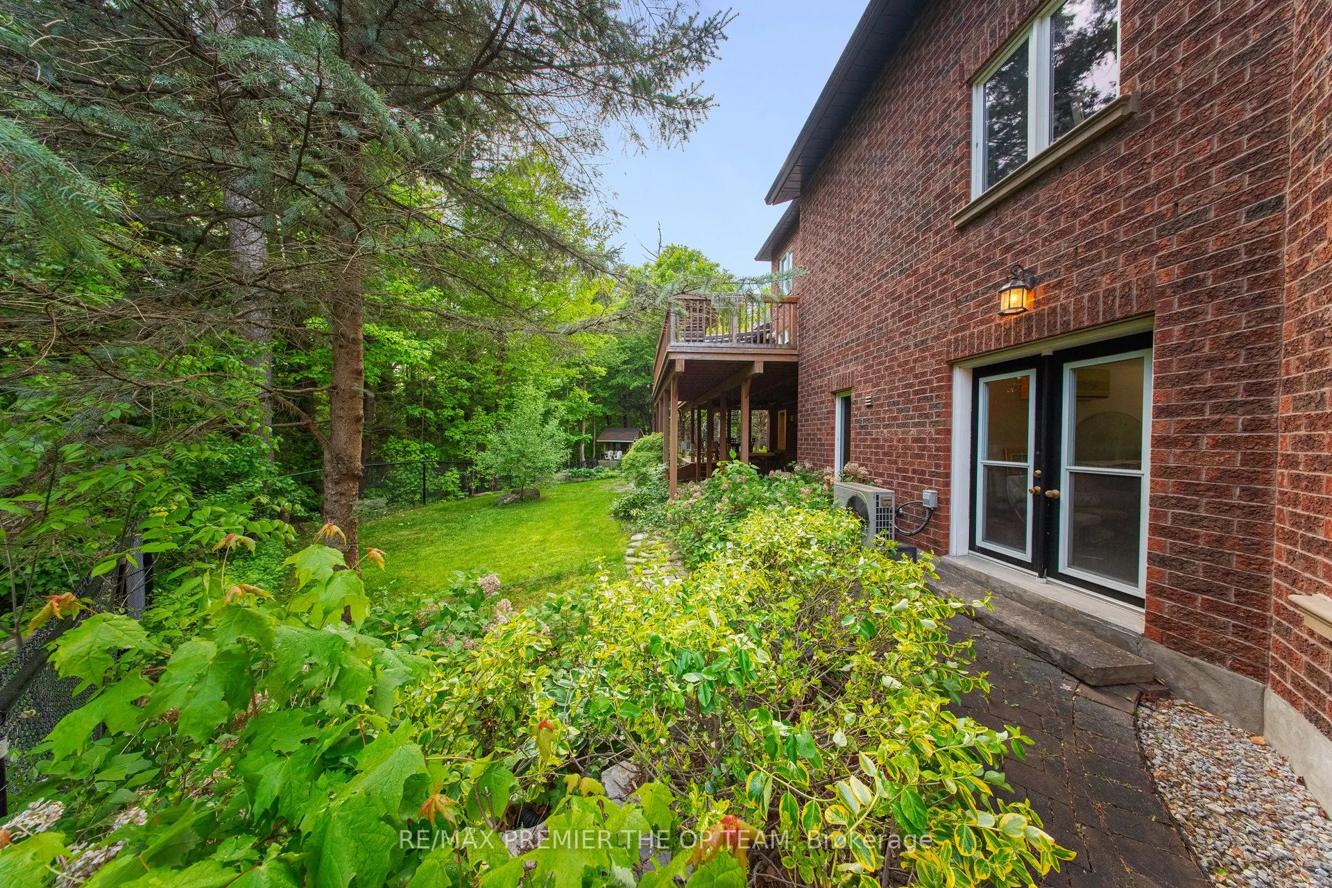 86 Muzich Place