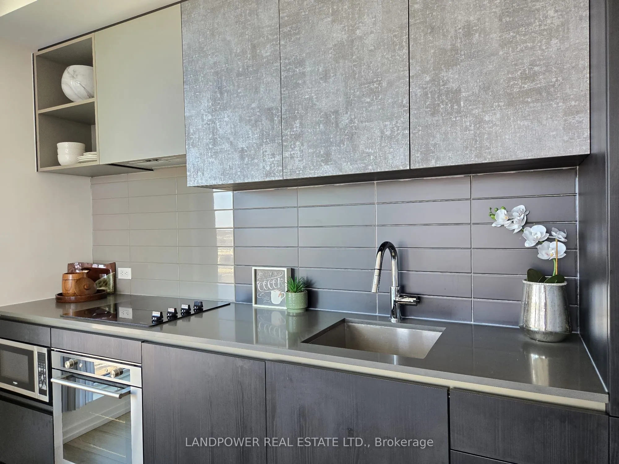 7890 Jane Street, #2509