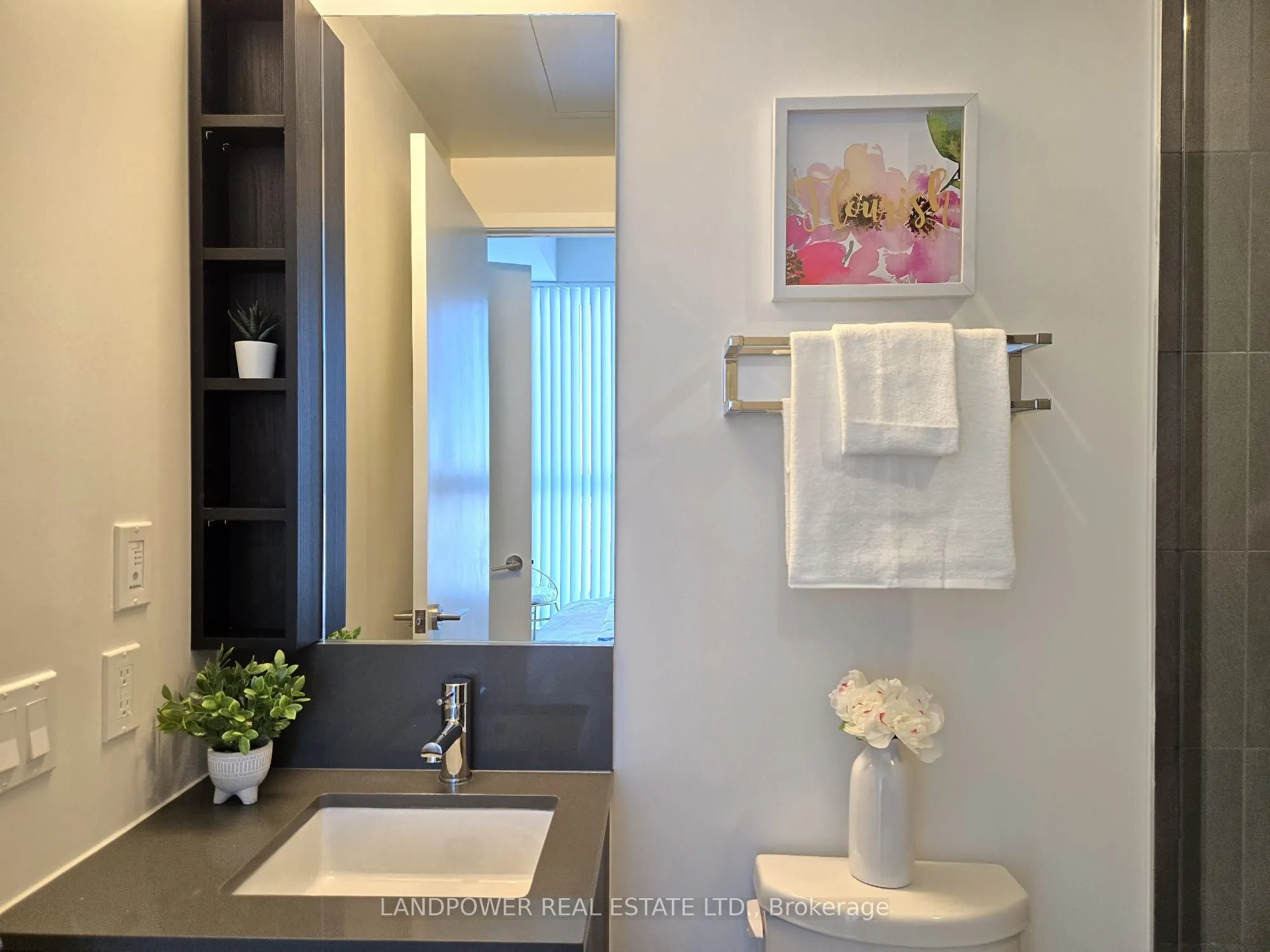 7890 Jane Street, #2509
