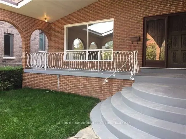 71 Spruce Avenue