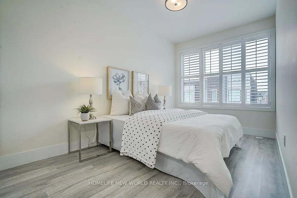 25 Sydney Circle