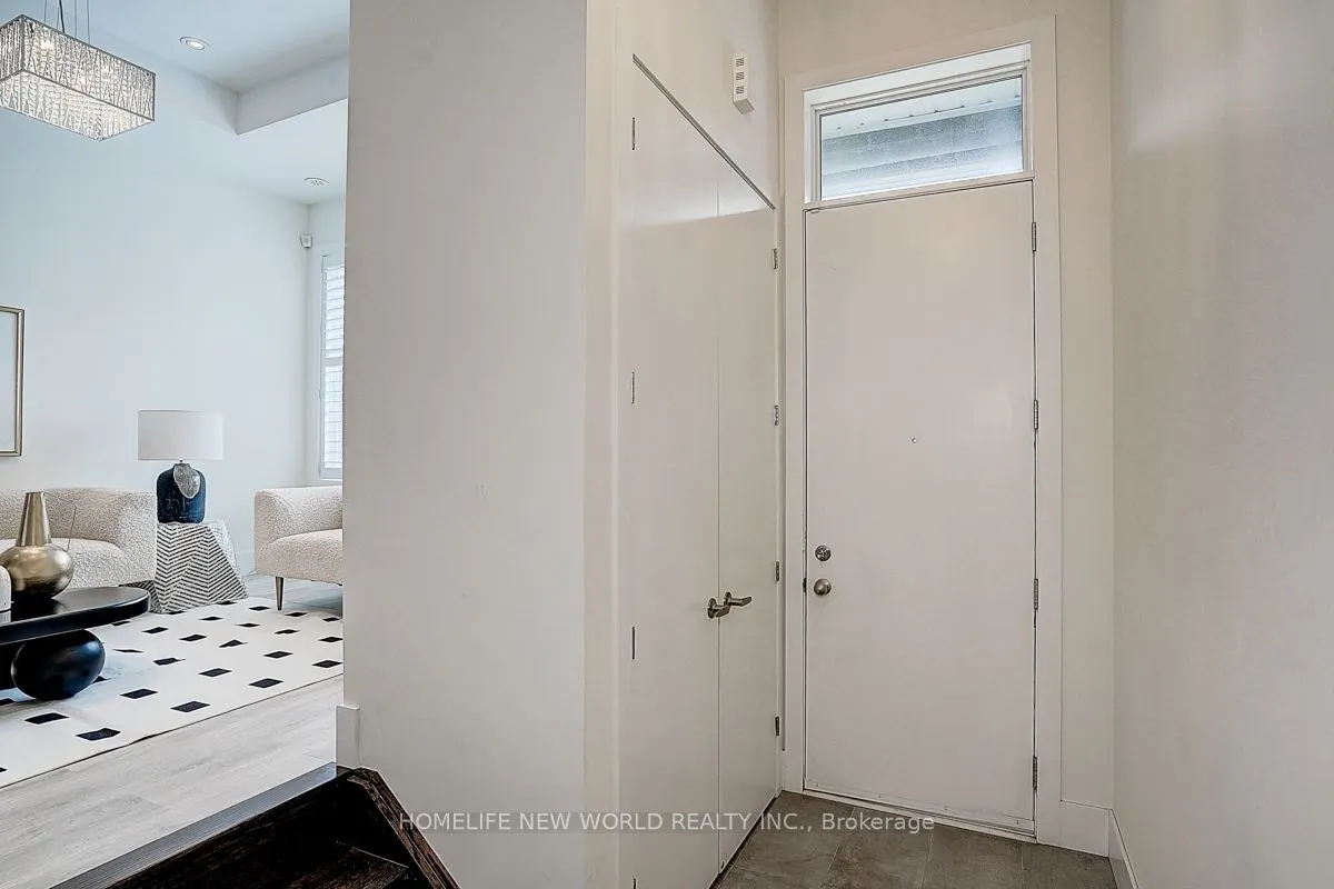 25 Sydney Circle