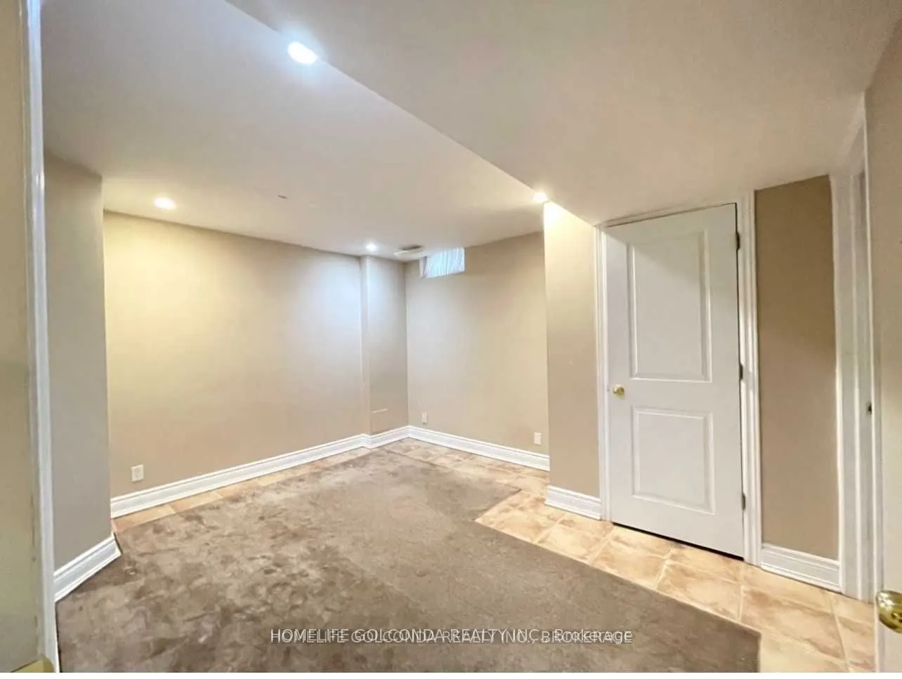 33 Hammerstone Crescent