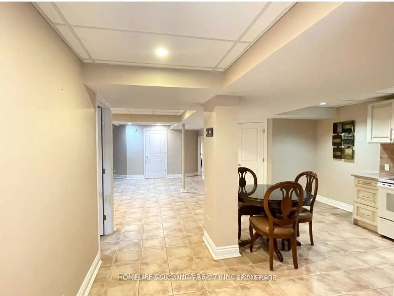 33 Hammerstone Crescent