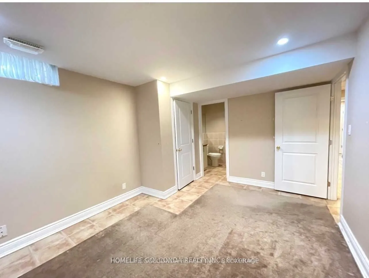 33 Hammerstone Crescent