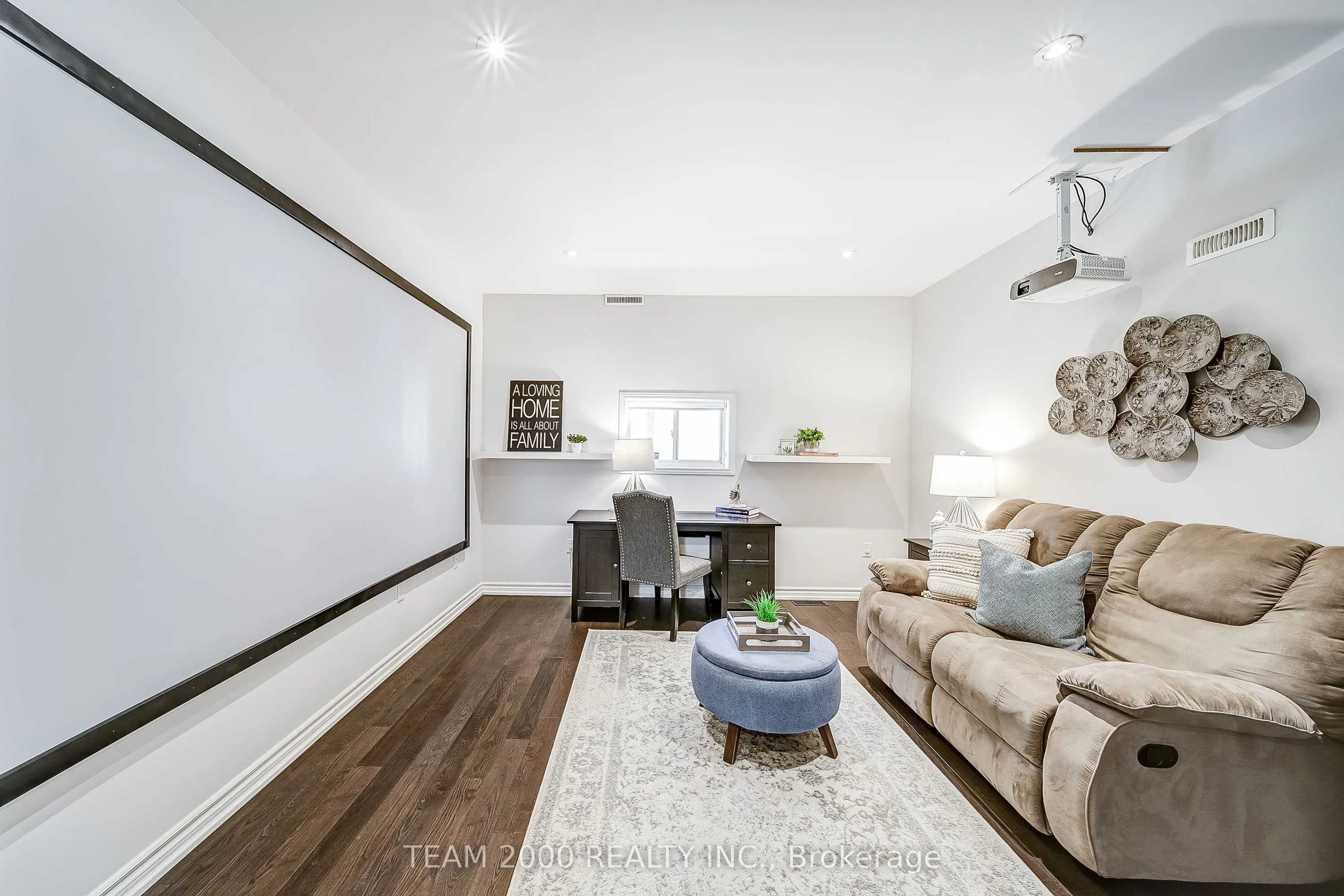 36 Isa Court
