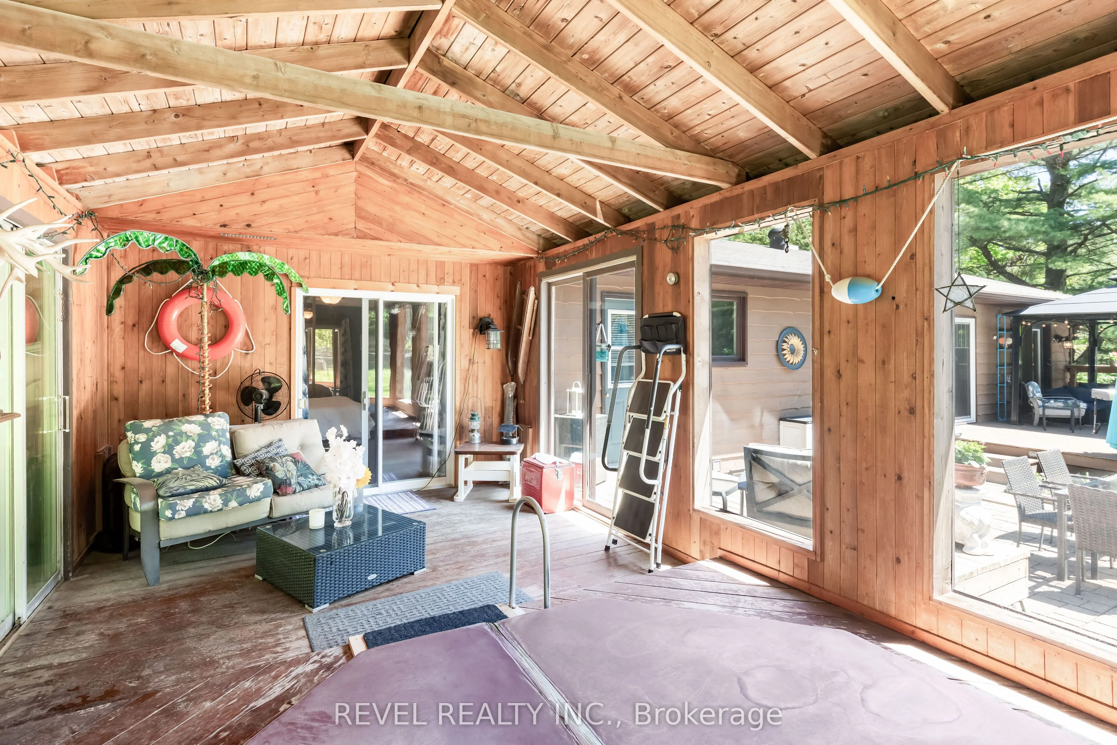 20 The Pines Lane