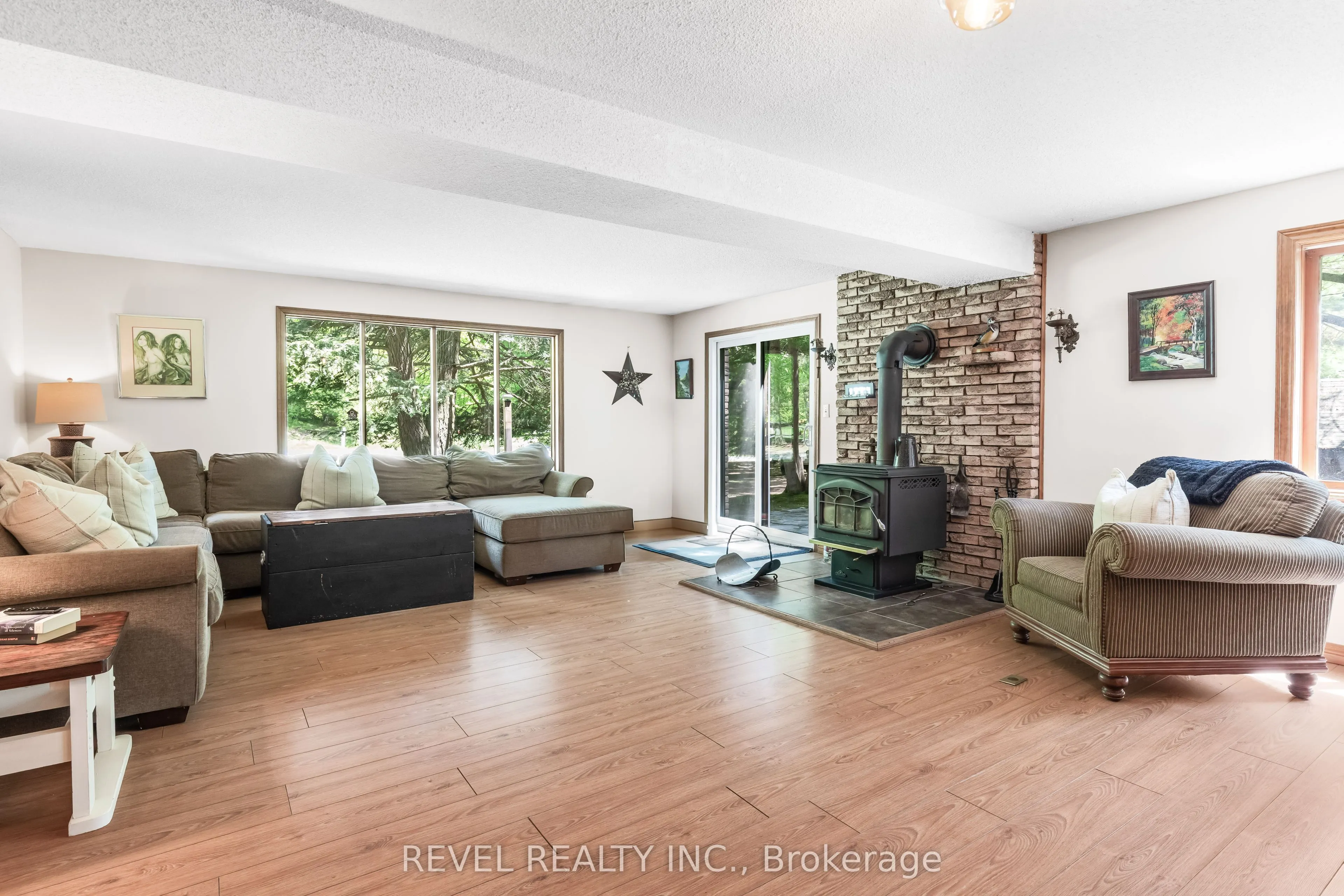 20 The Pines Lane