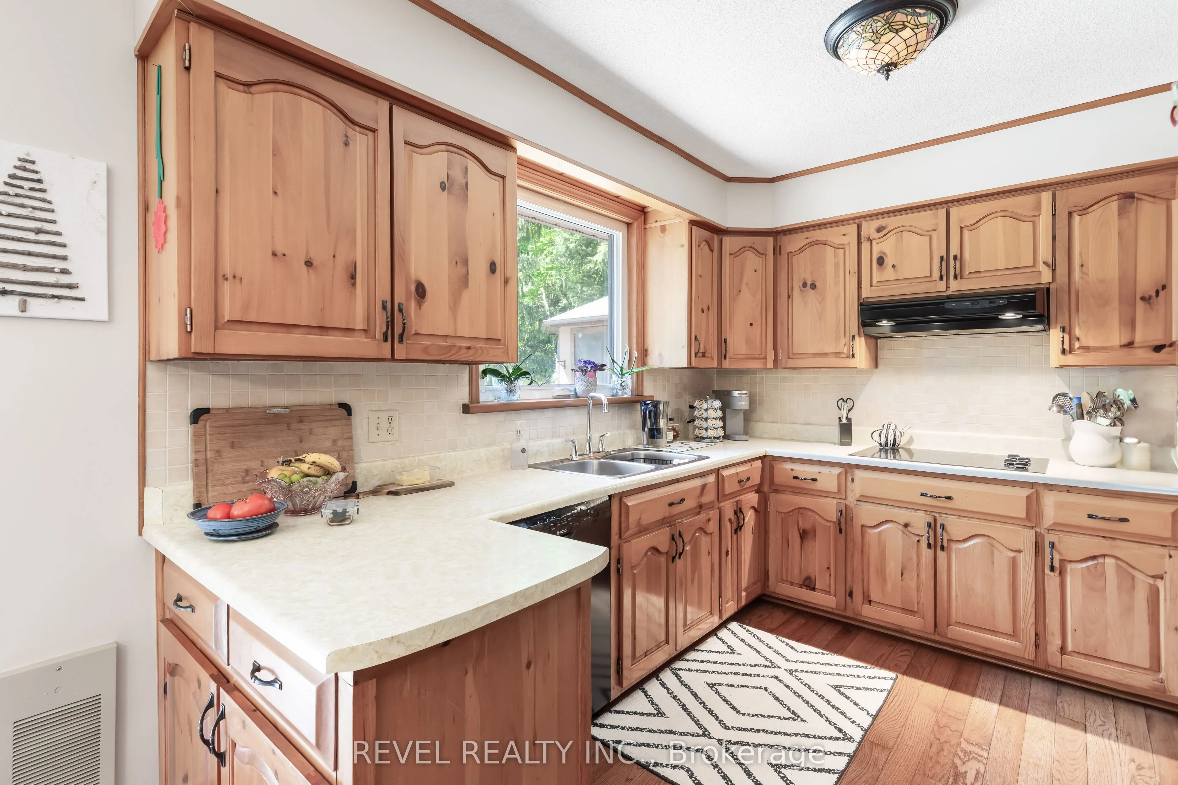 20 The Pines Lane