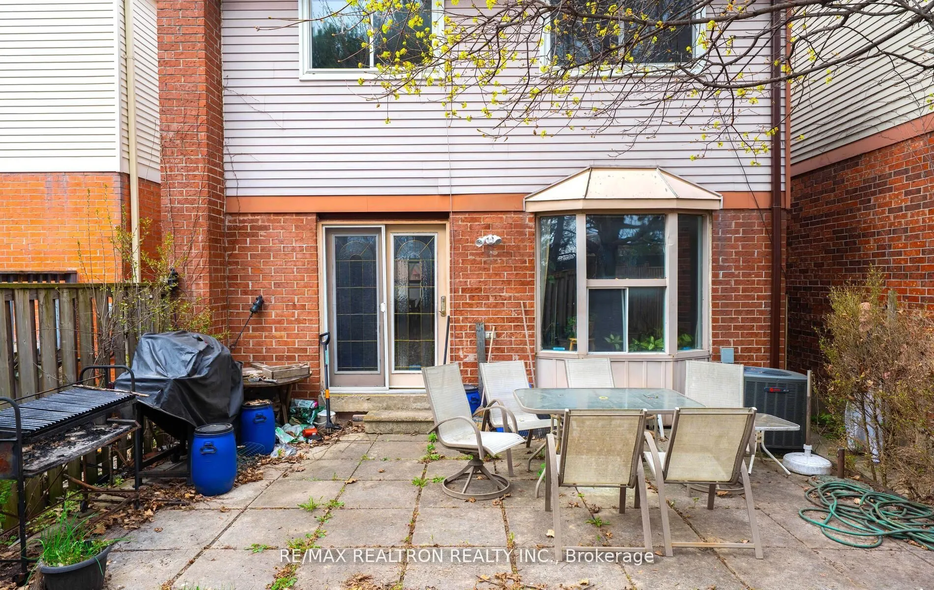 177 North Meadow Crescent