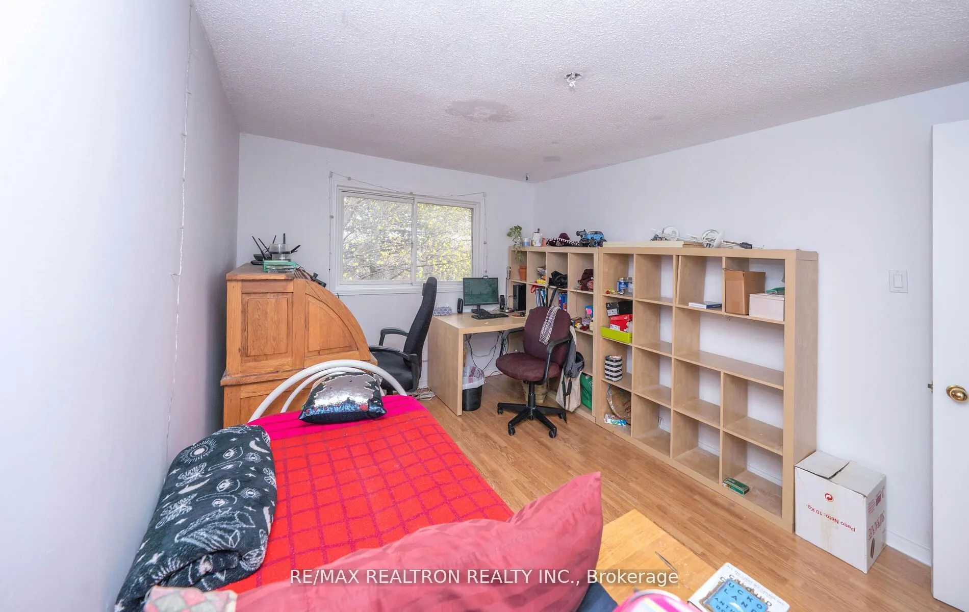 177 North Meadow Crescent