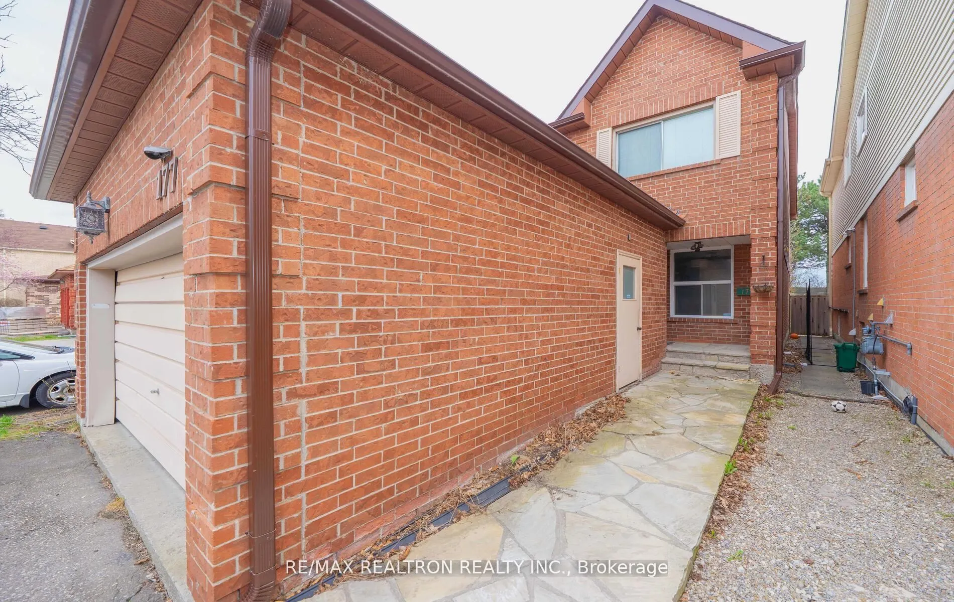 177 North Meadow Crescent