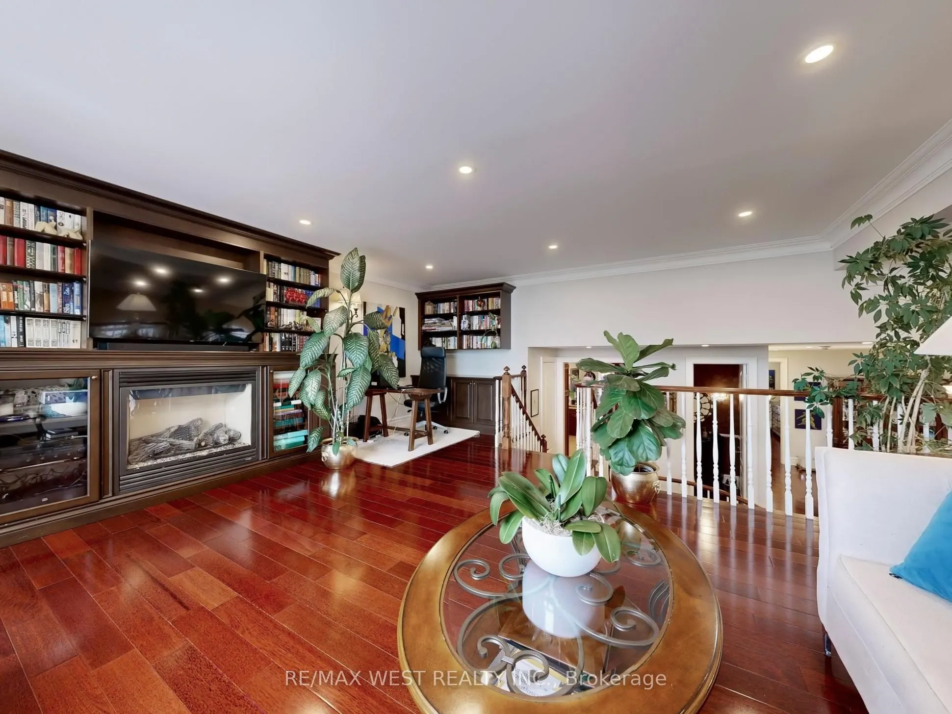 76 Petticoat Road