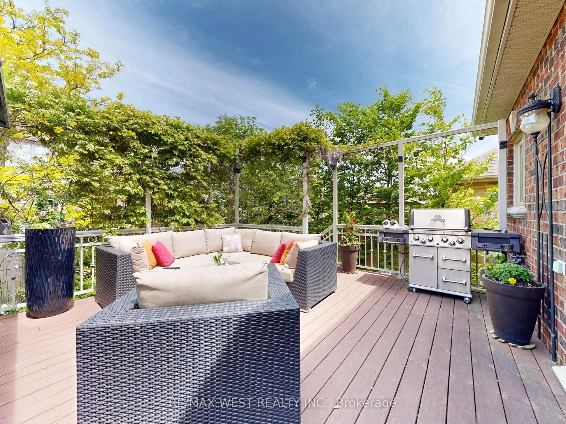 76 Petticoat Road