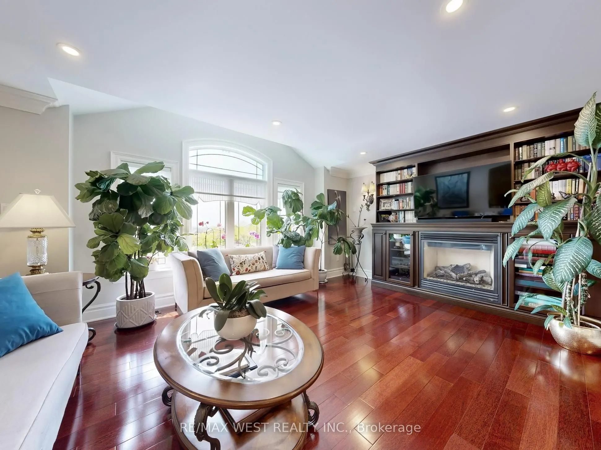 76 Petticoat Road