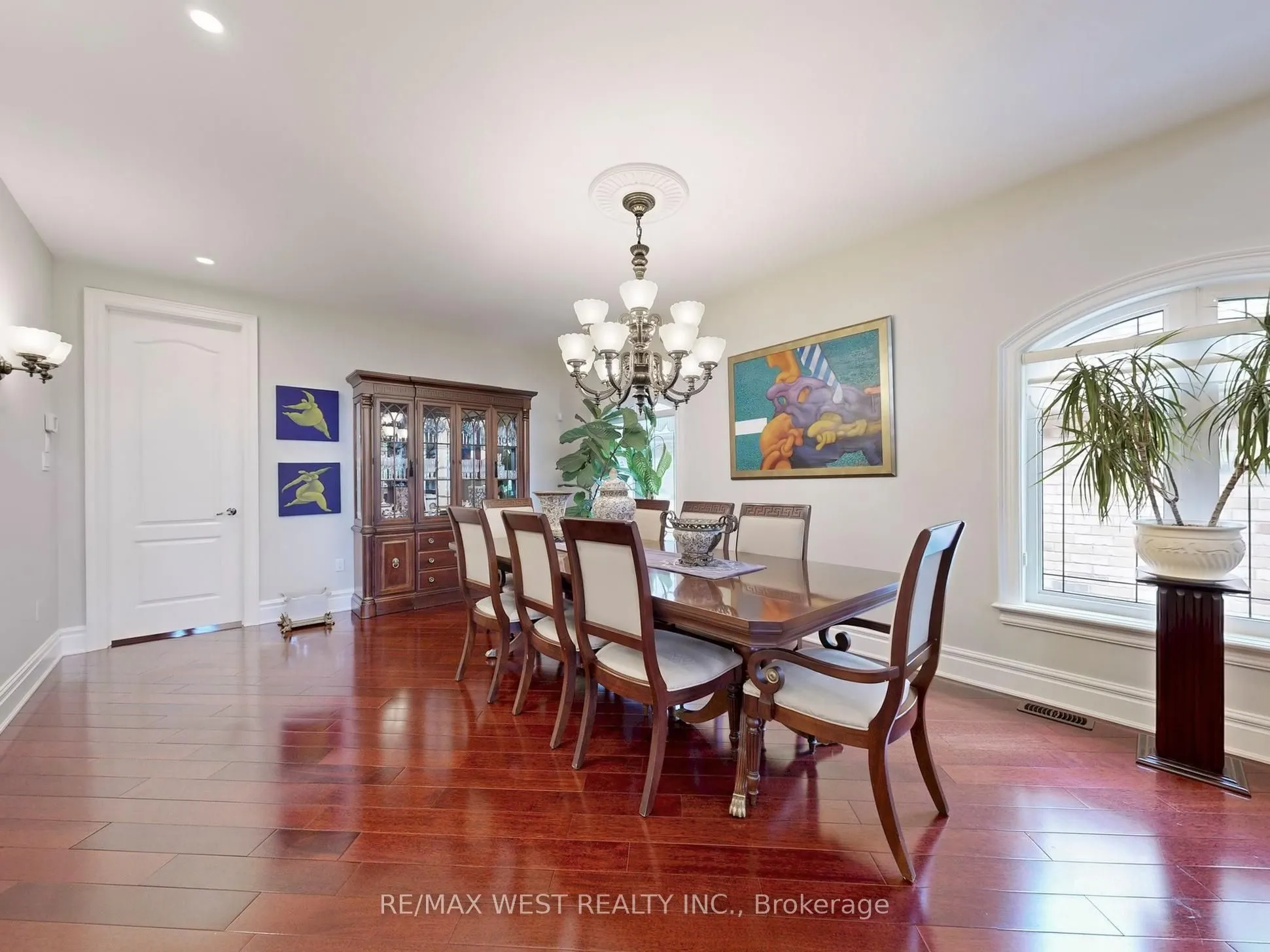 76 Petticoat Road