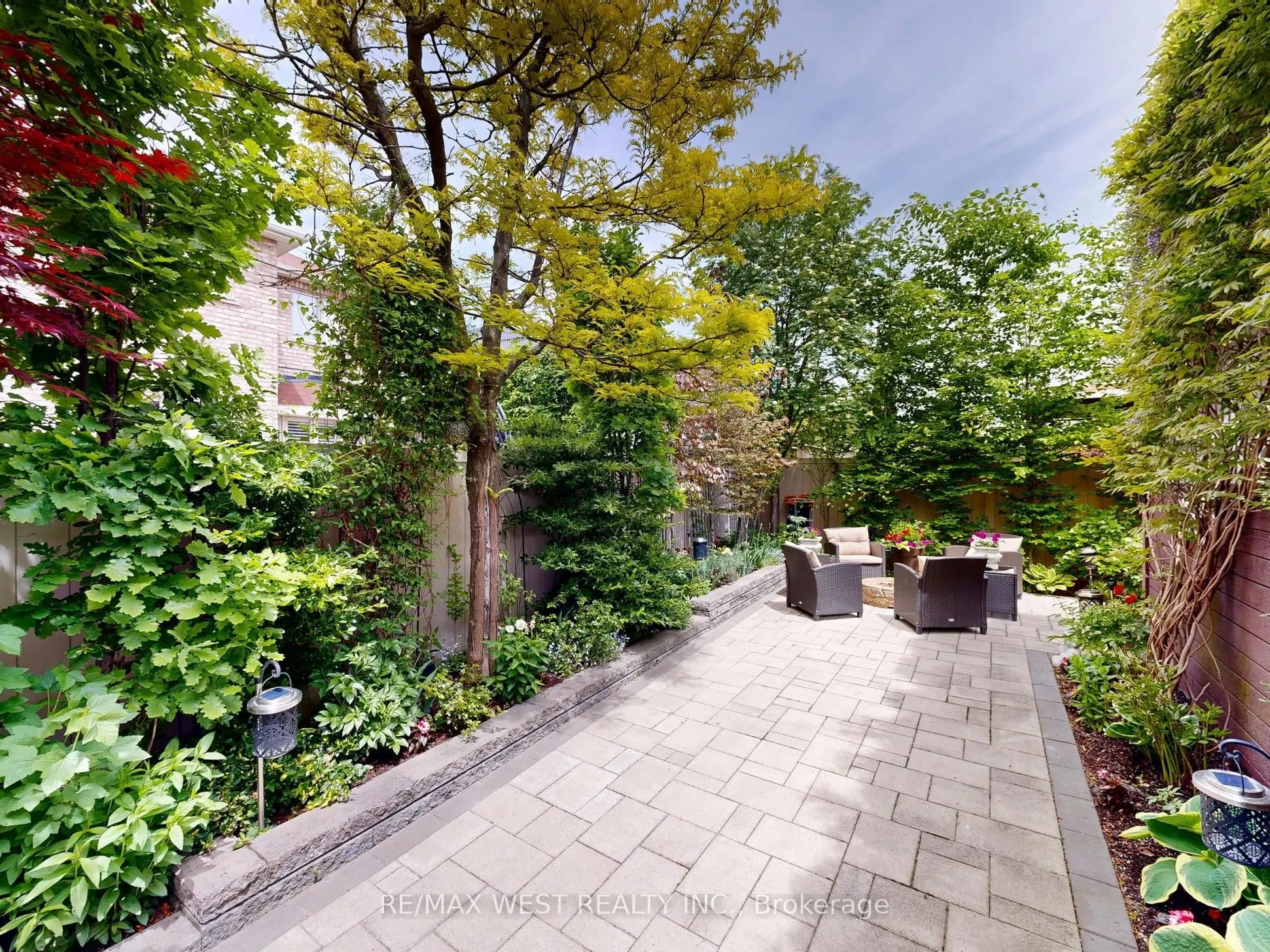 76 Petticoat Road