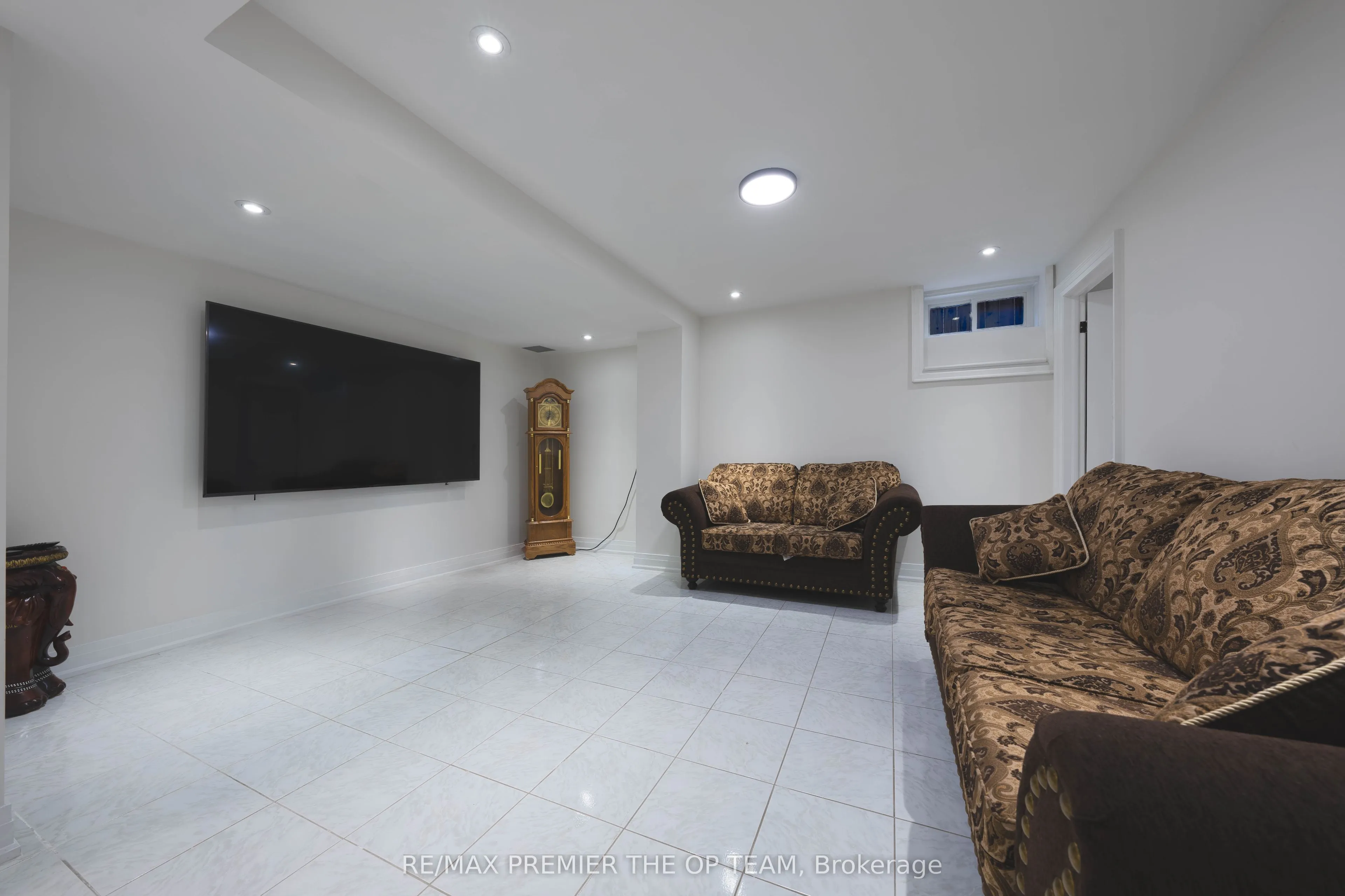 99 Benjamin Drive