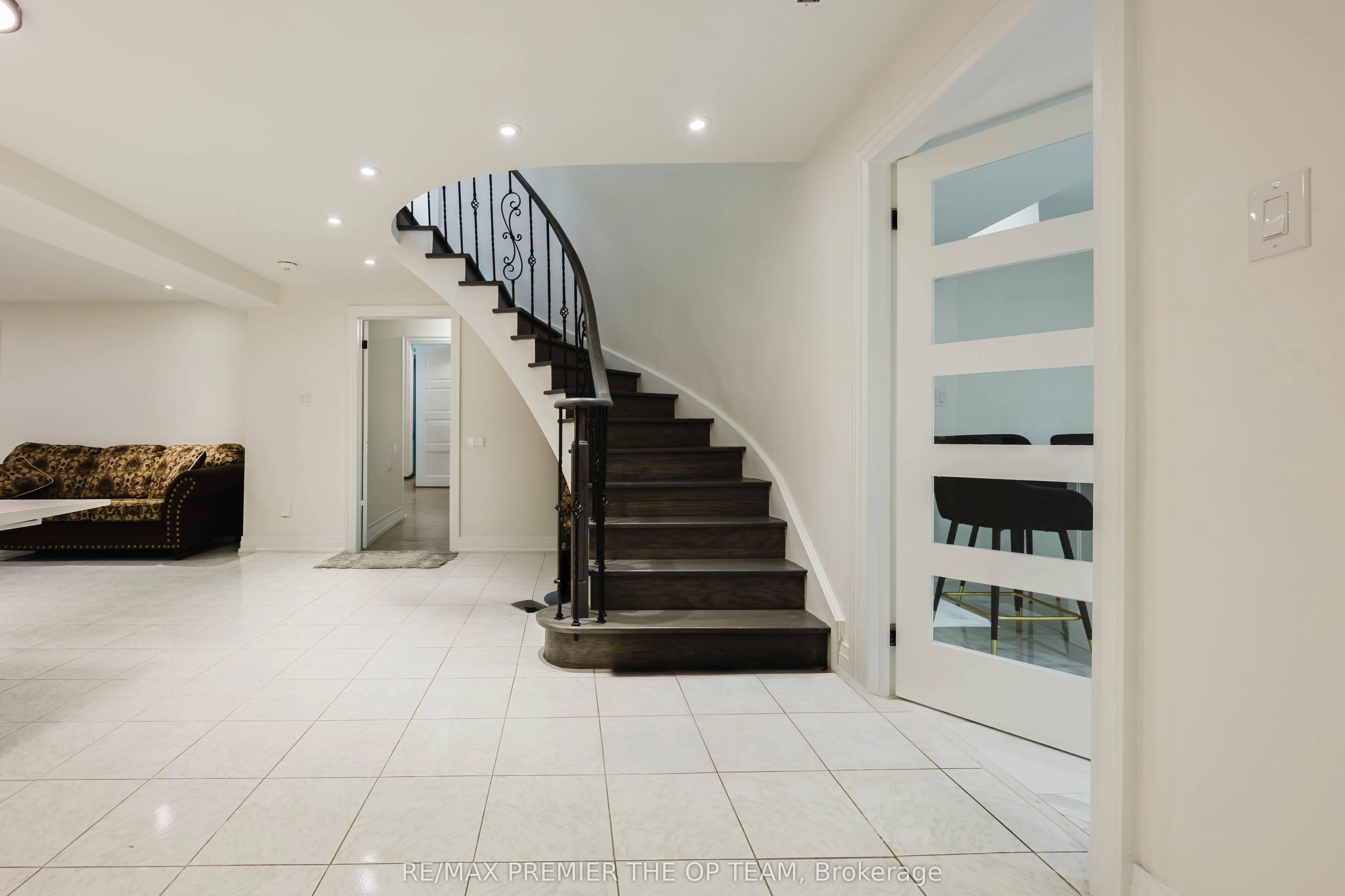 99 Benjamin Drive