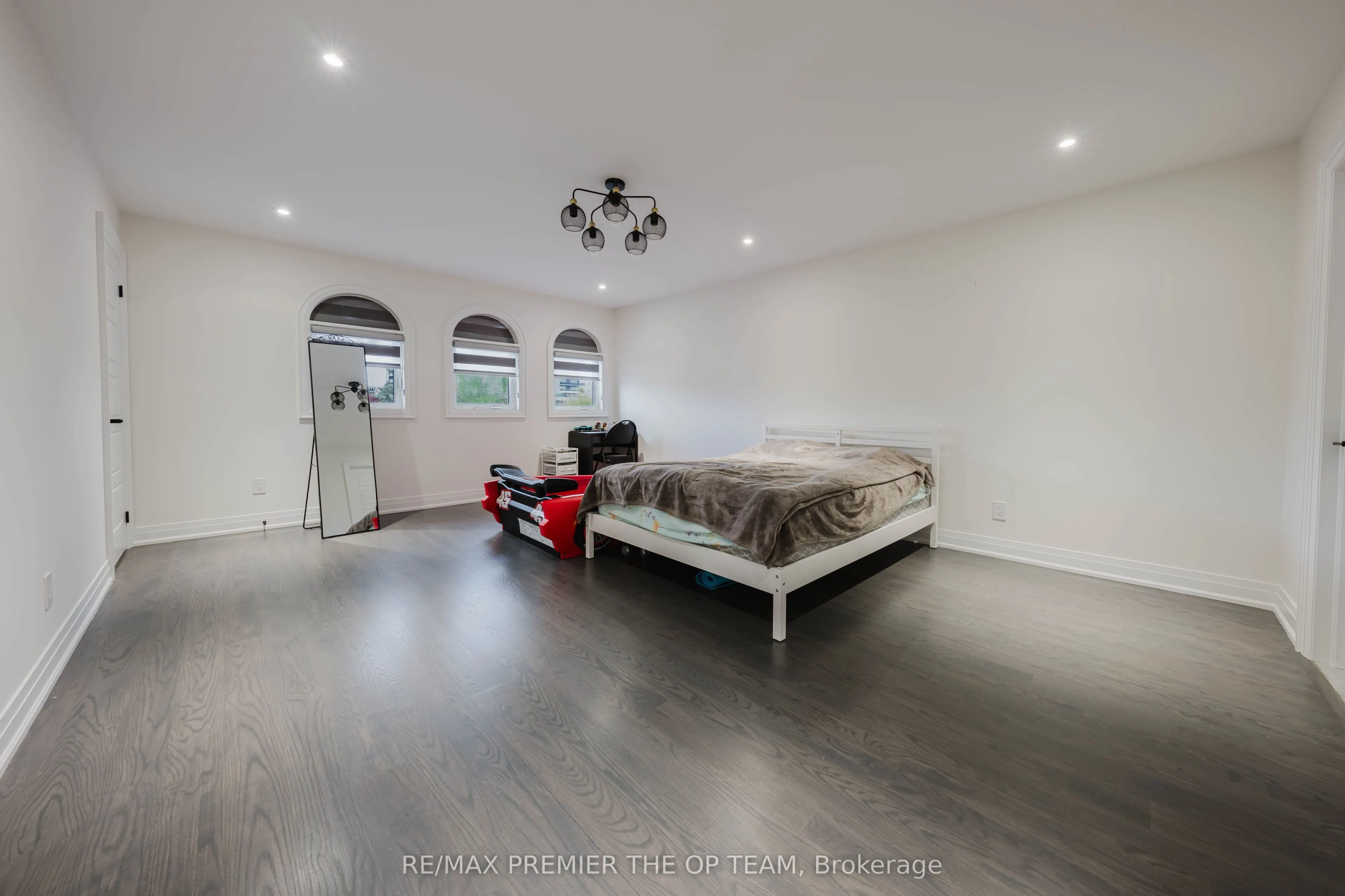 99 Benjamin Drive