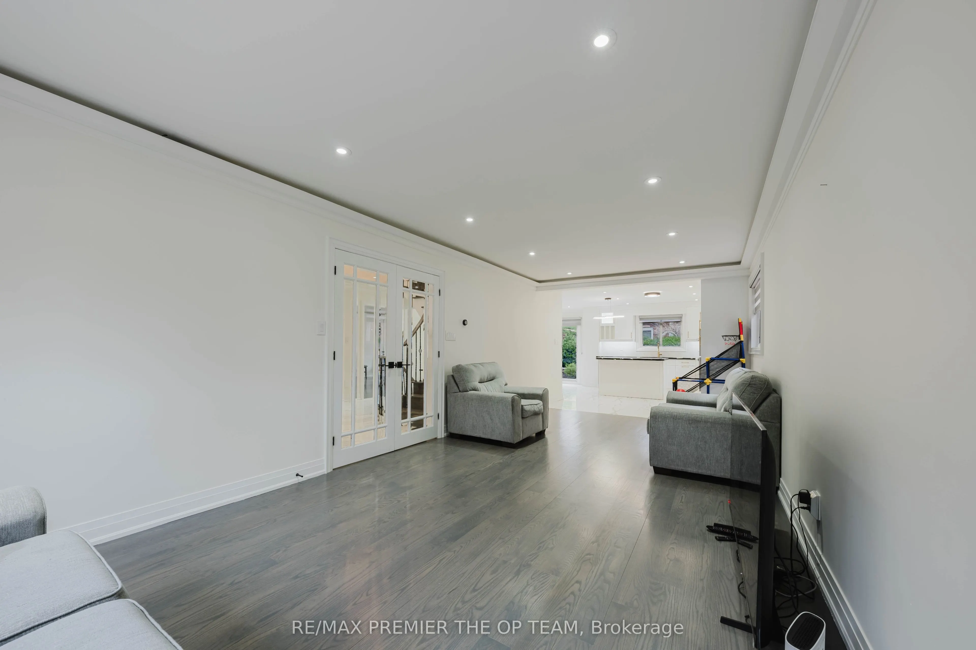 99 Benjamin Drive
