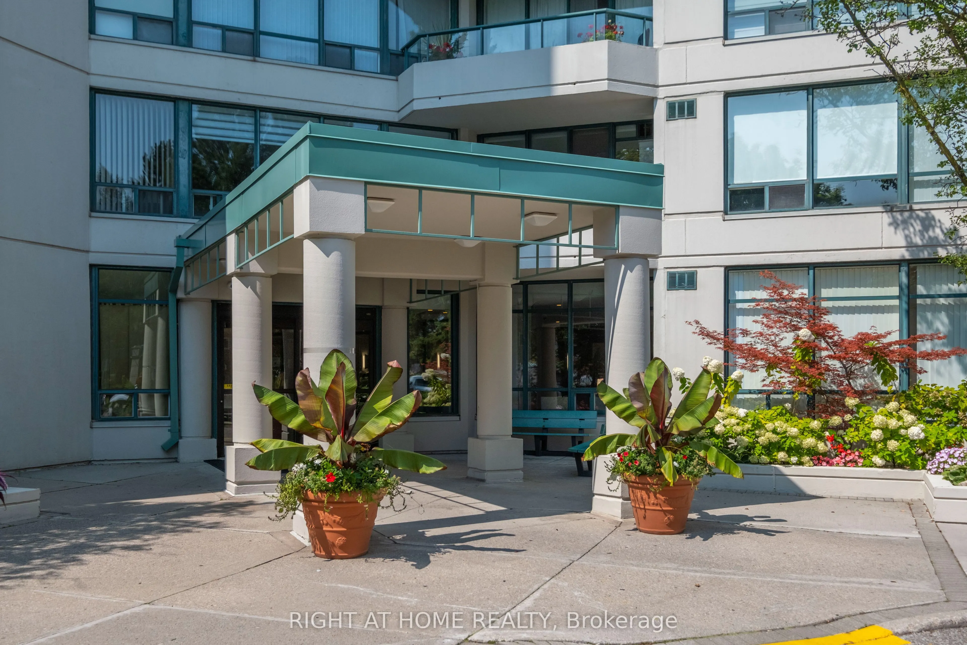 120 Promenade Circle, #307