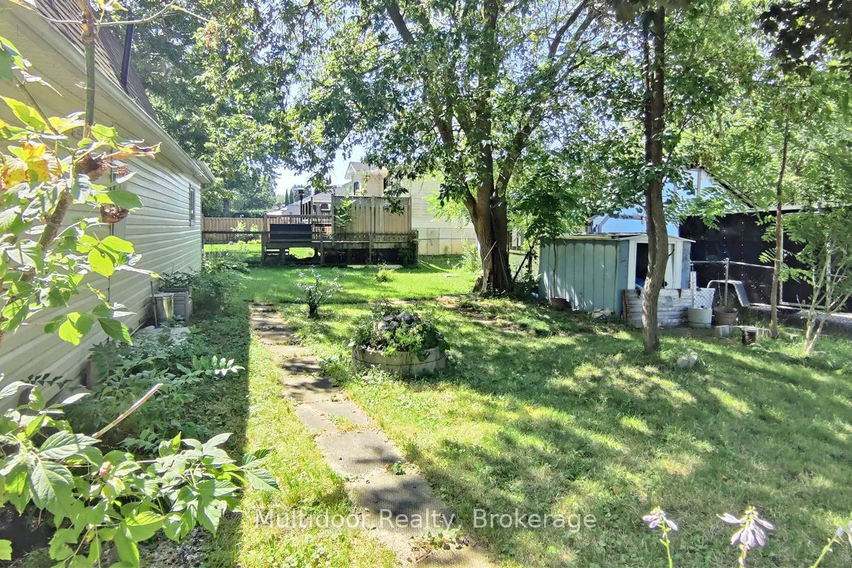 1058 Isabella Street