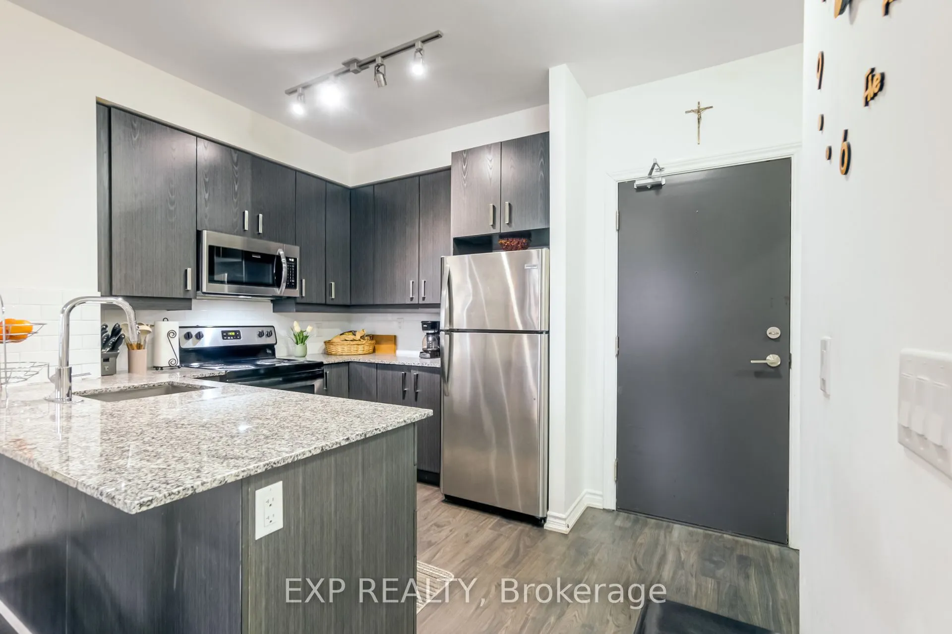 11611 Yonge Street, #317