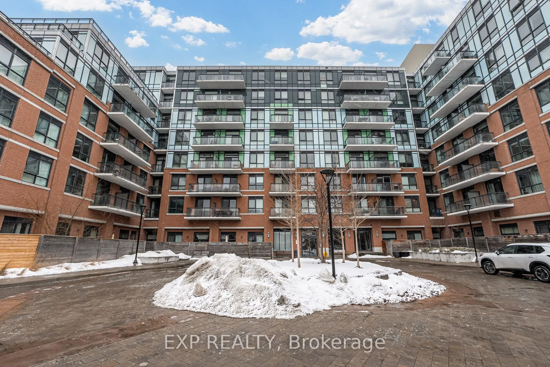 11611 Yonge Street, #317