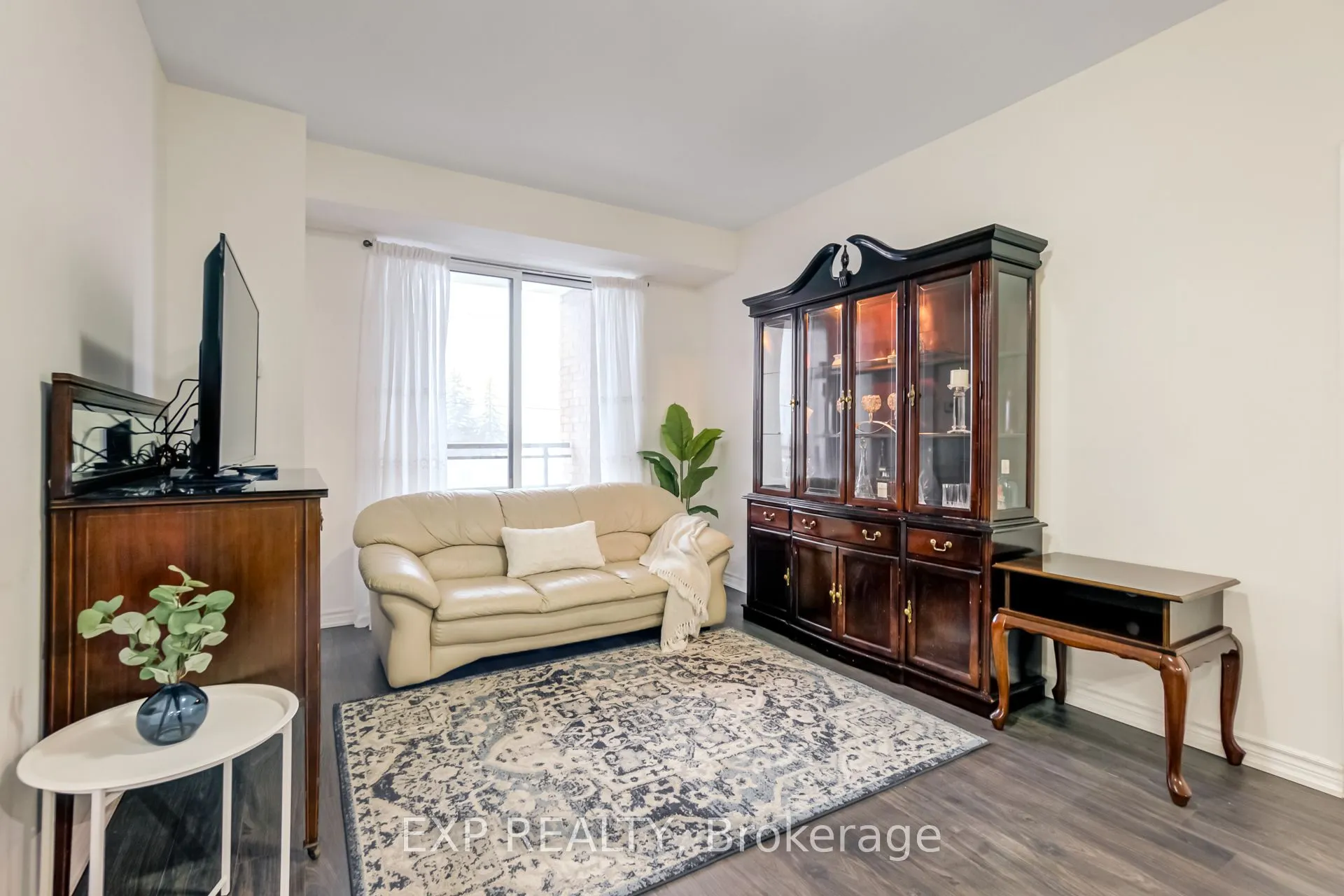 11611 Yonge Street, #317