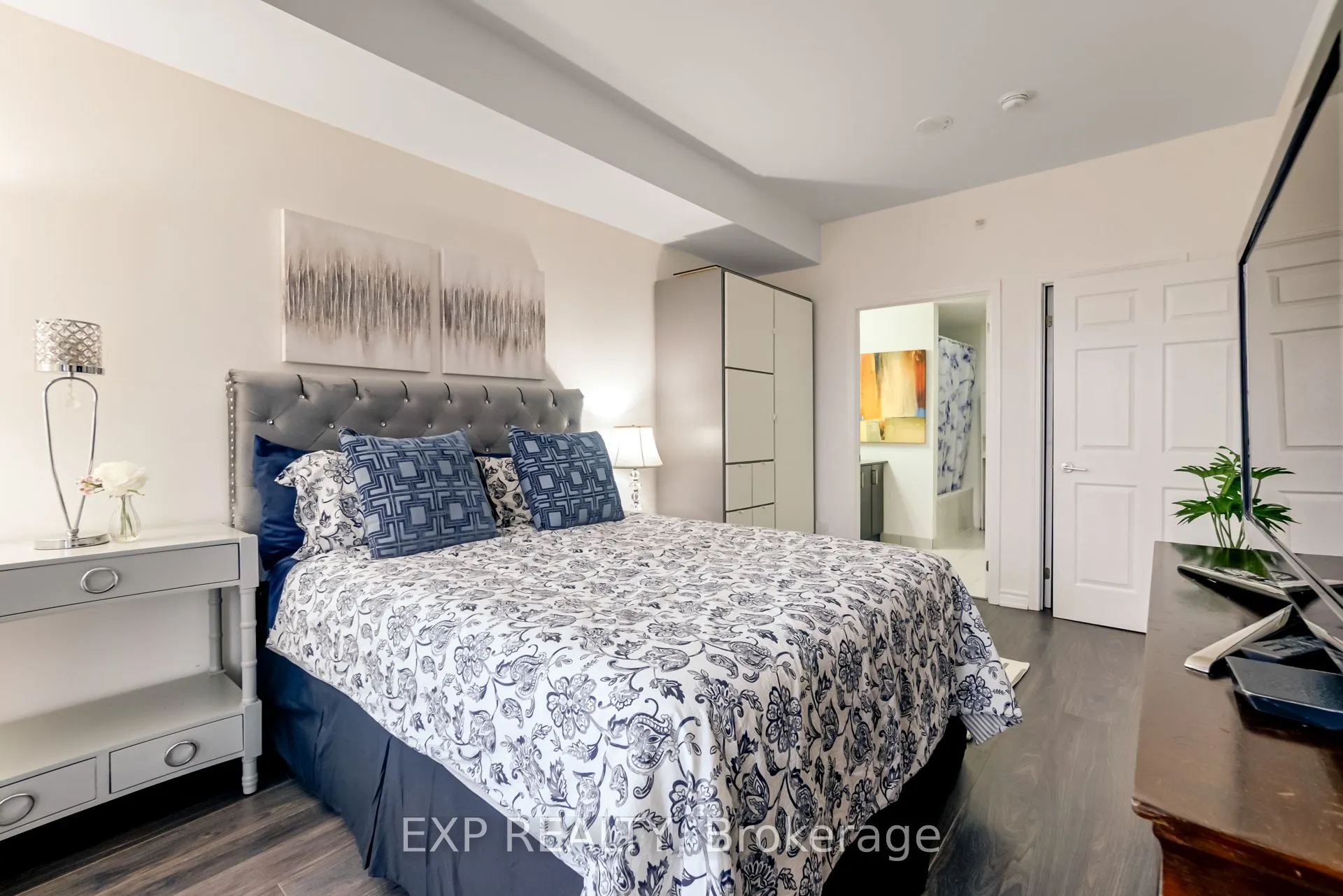11611 Yonge Street, #317