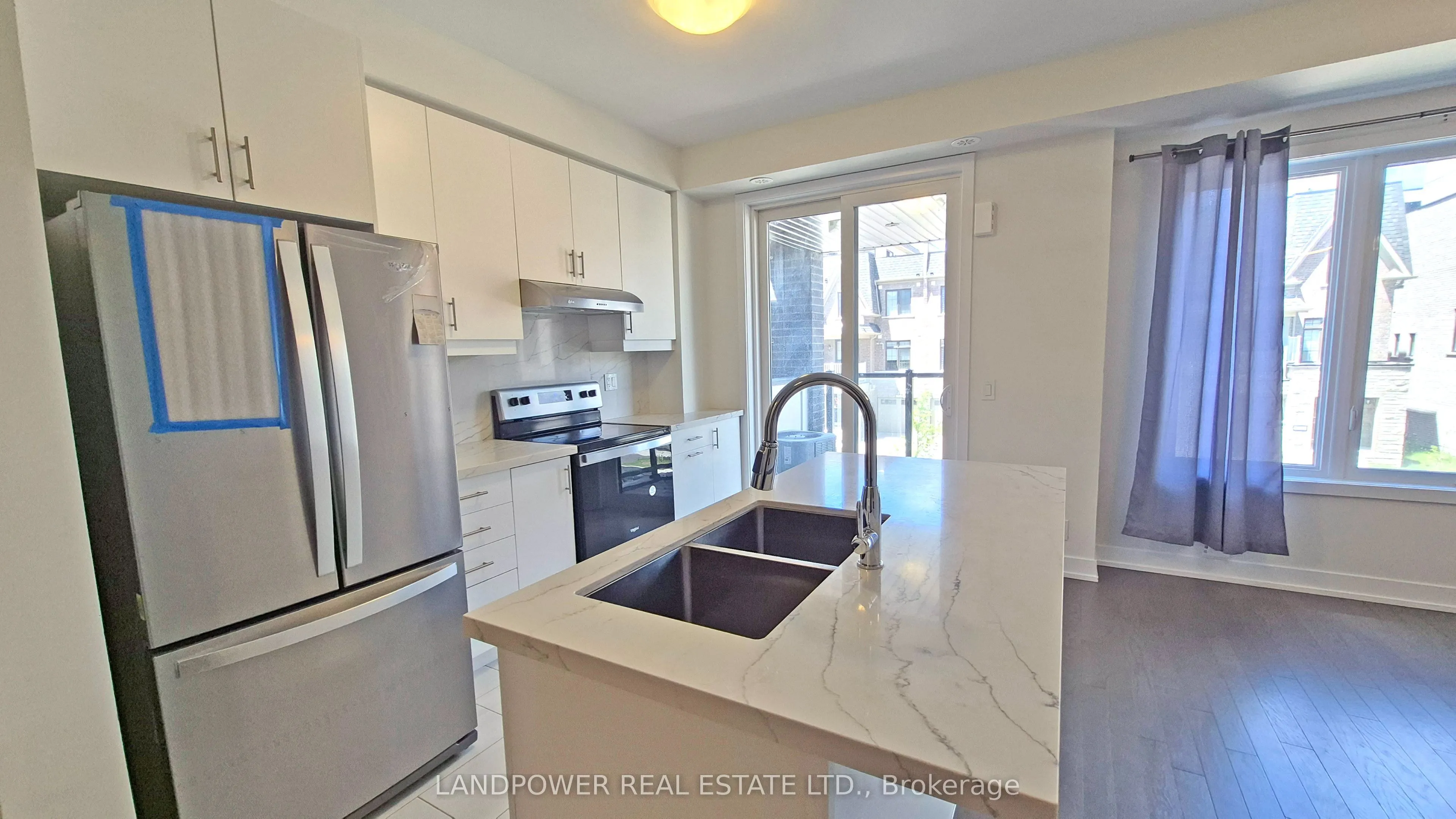 21 Gilbert Wright Avenue