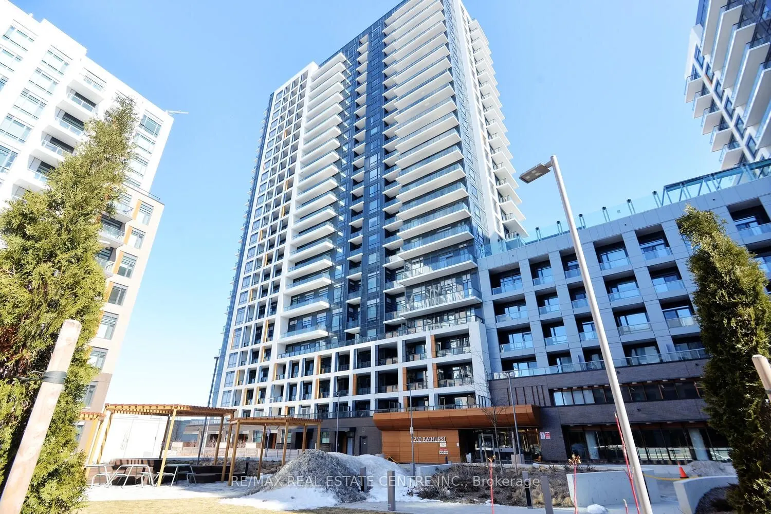 7950 Bathurst Street, #416