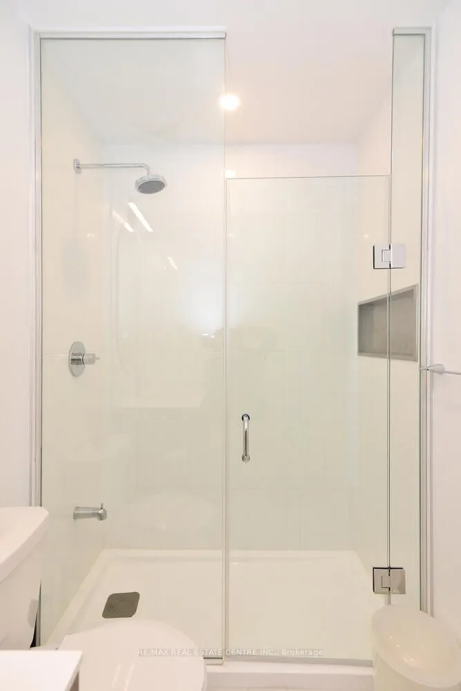 7950 Bathurst Street, #416